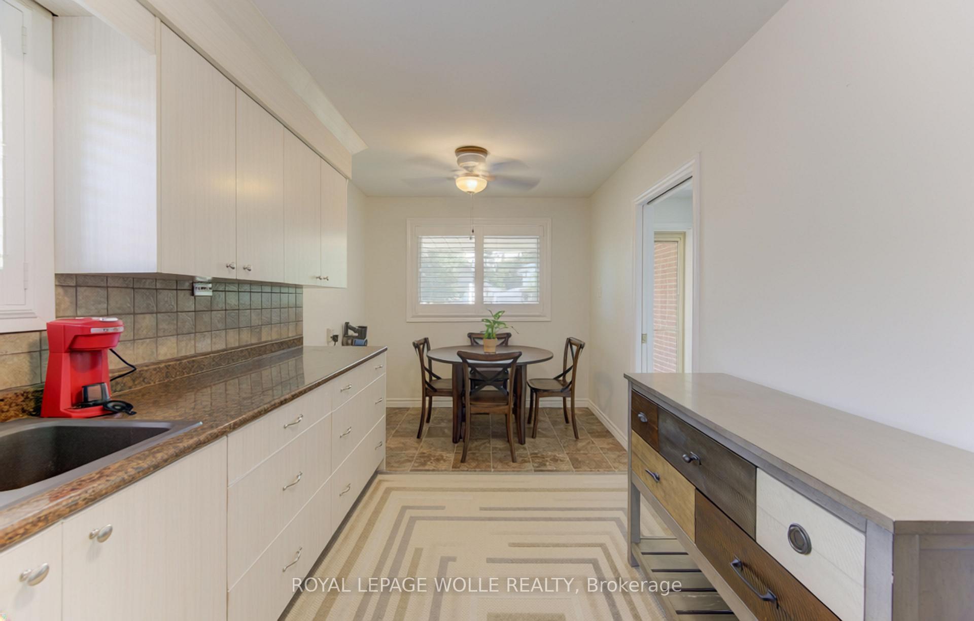 Photo 11 of 144 Holborn Drive, Kitchener, Stanley Park — HOMEH