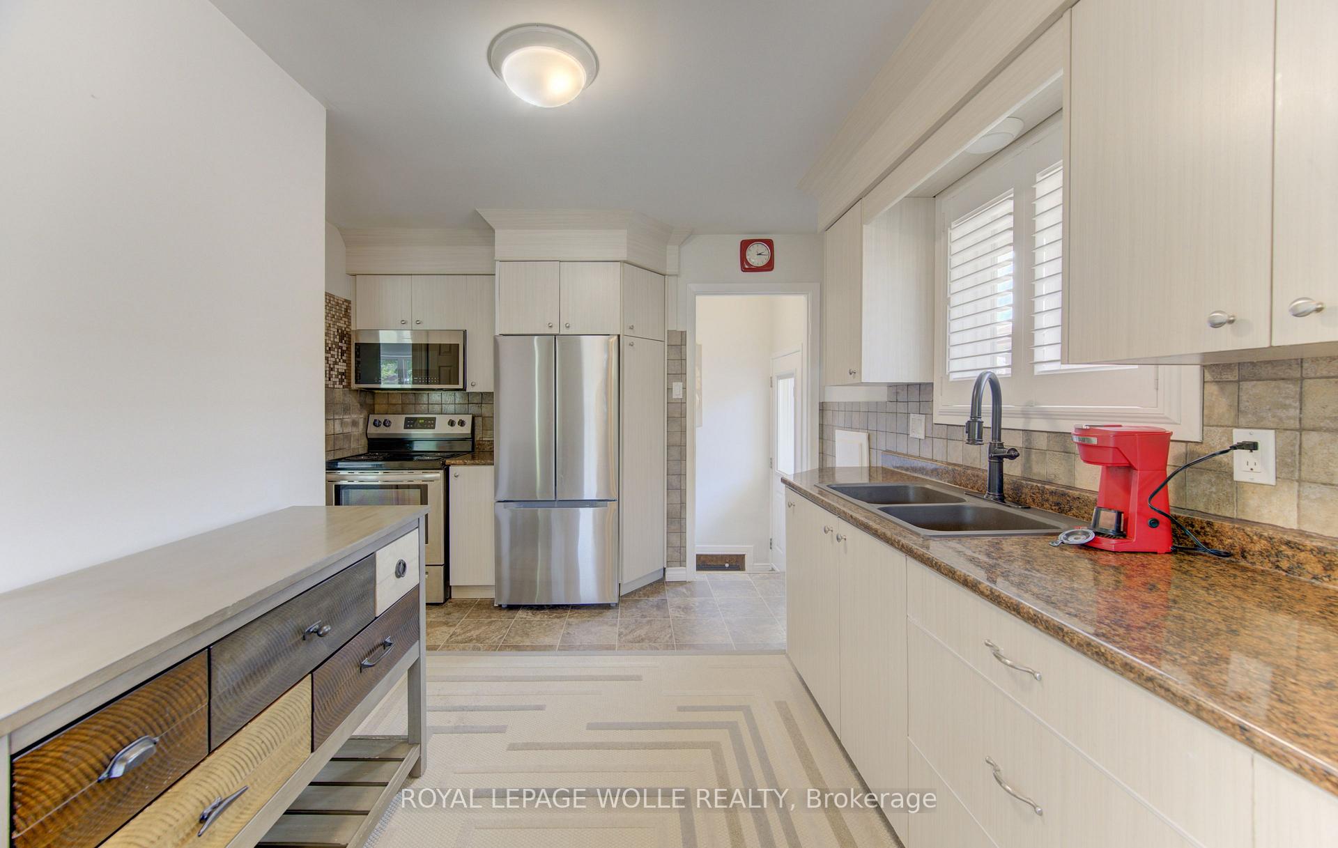 Photo 13 of 144 Holborn Drive, Kitchener, Stanley Park — HOMEH