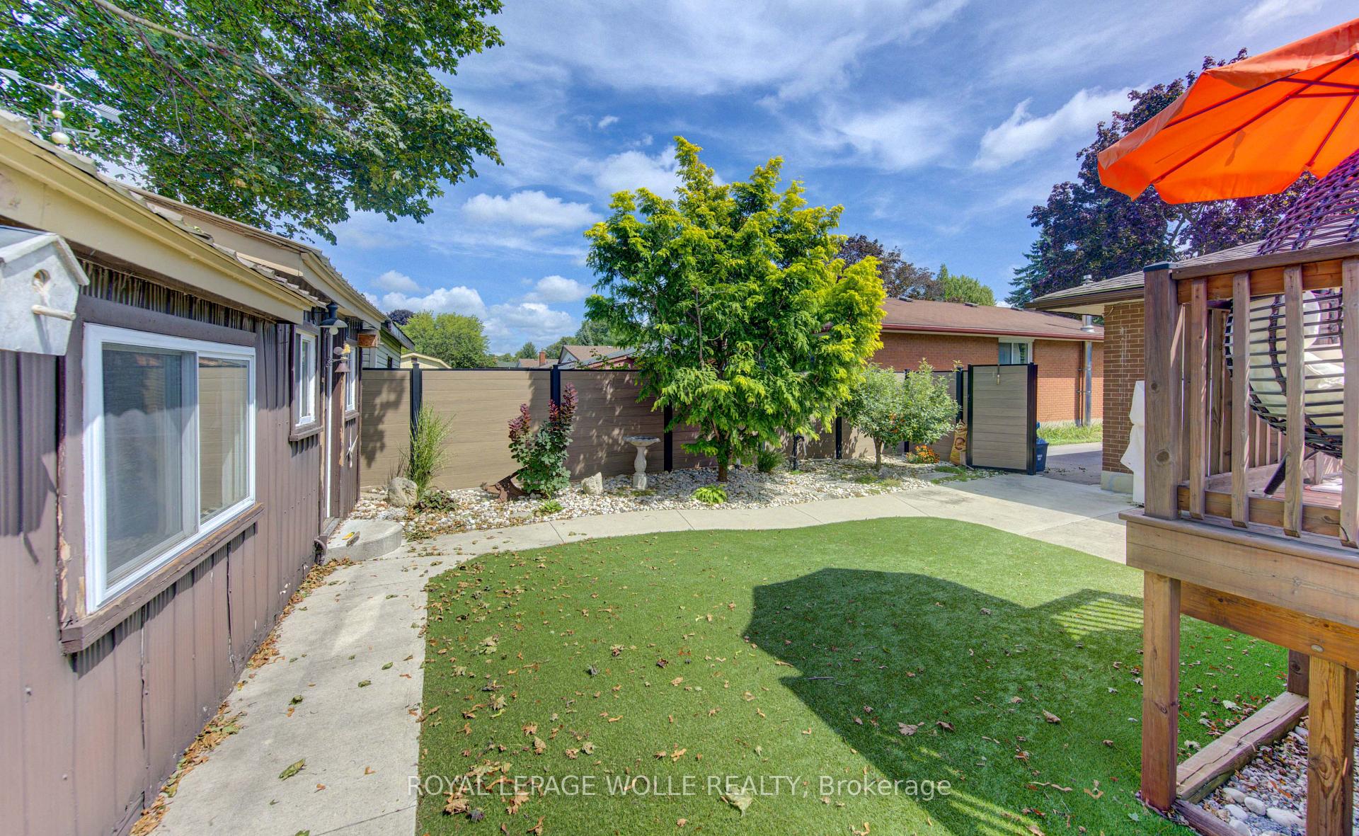 Photo 32 of 144 Holborn Drive, Kitchener, Stanley Park — HOMEH