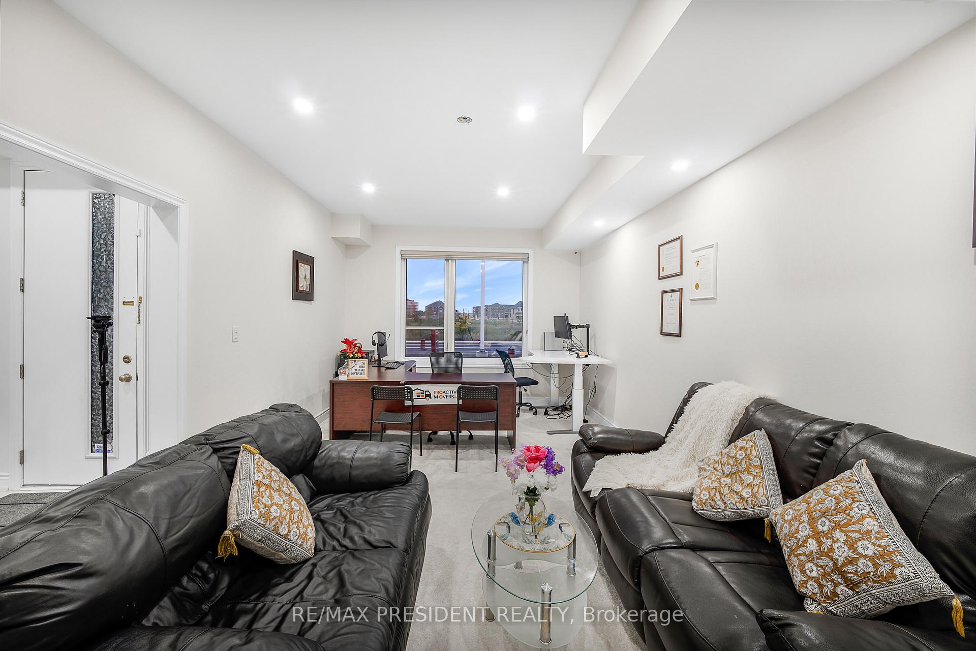 Photo 5 of 3377 Sixth Line, Oakville, Glenorchy — HOMEH