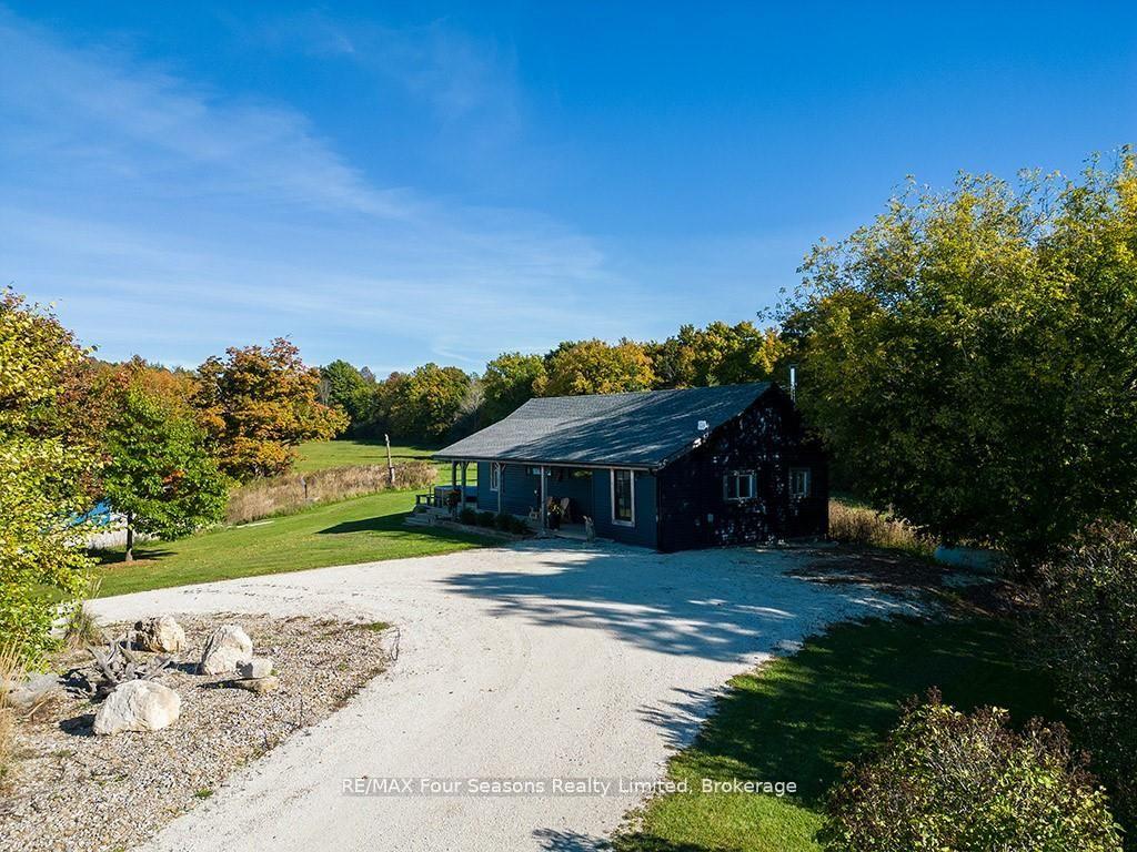 Photo 2 of 495529 Grey Road 2, Blue Mountains — HOMEH