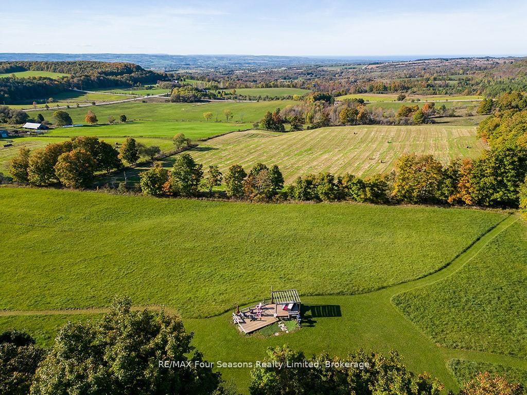 Photo 5 of 495529 Grey Road 2, Blue Mountains — HOMEH