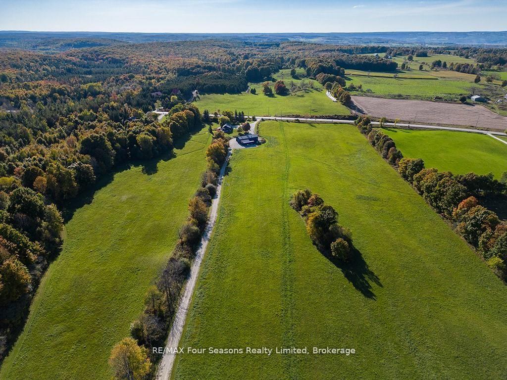 Photo 7 of 495529 Grey Road 2, Blue Mountains — HOMEH