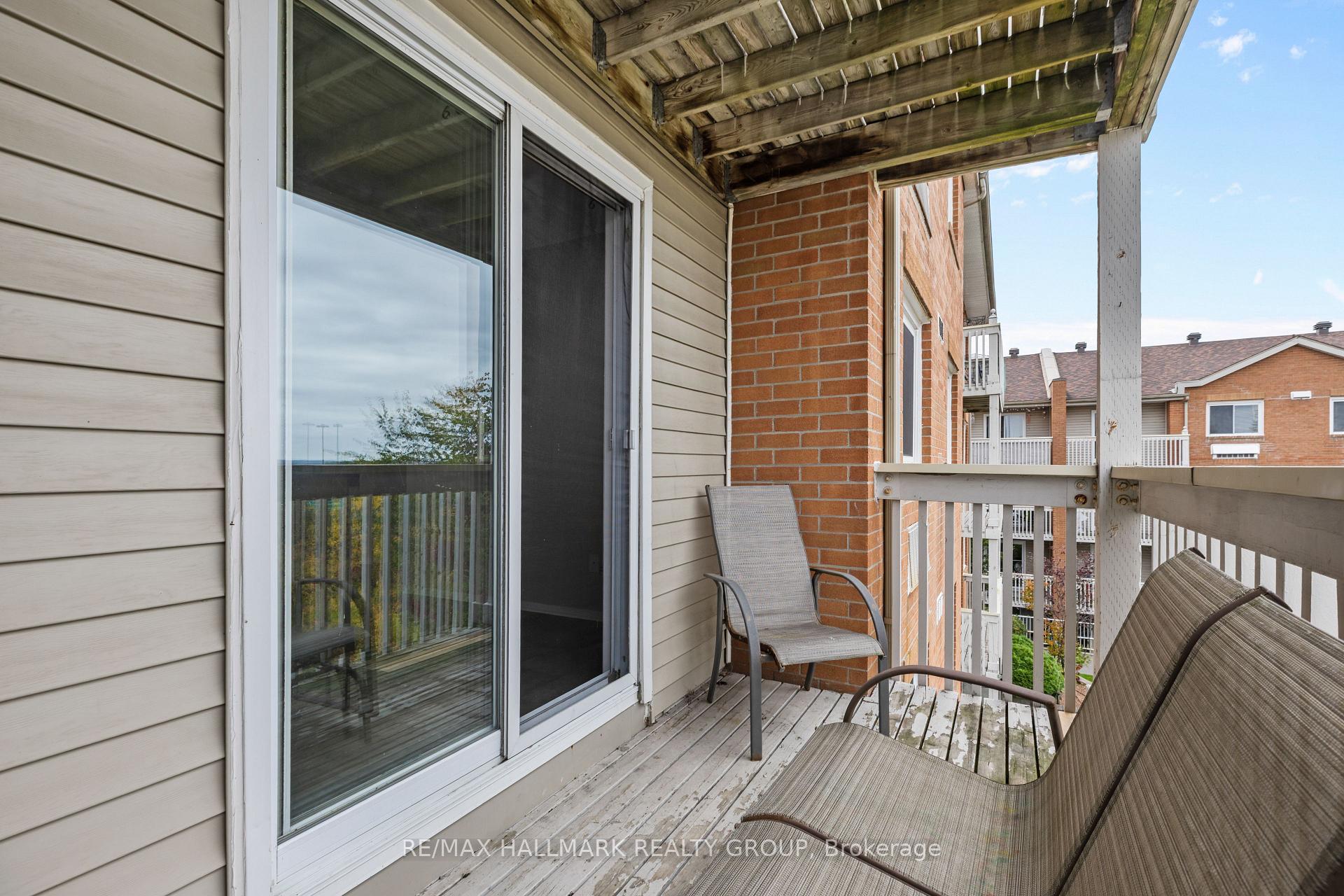 Photo 18 of Unit 306, 345 Centrum Boulevard, Ottawa, Bilberry Creek/Queenswood Heights — HOMEH