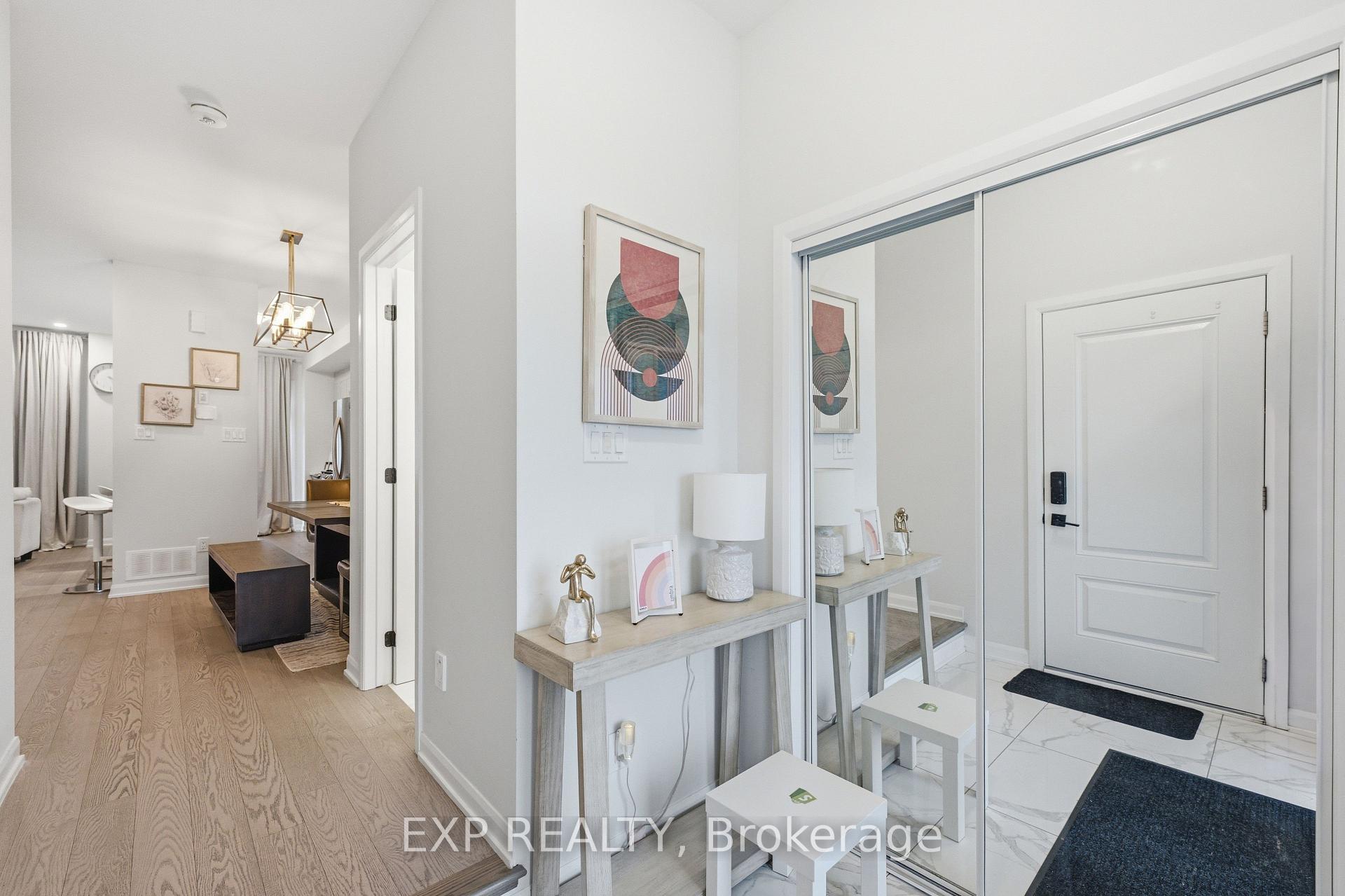 Photo 5 of 23 Finglas Court, Ottawa, Barrhaven - Half Moon Bay — HOMEH