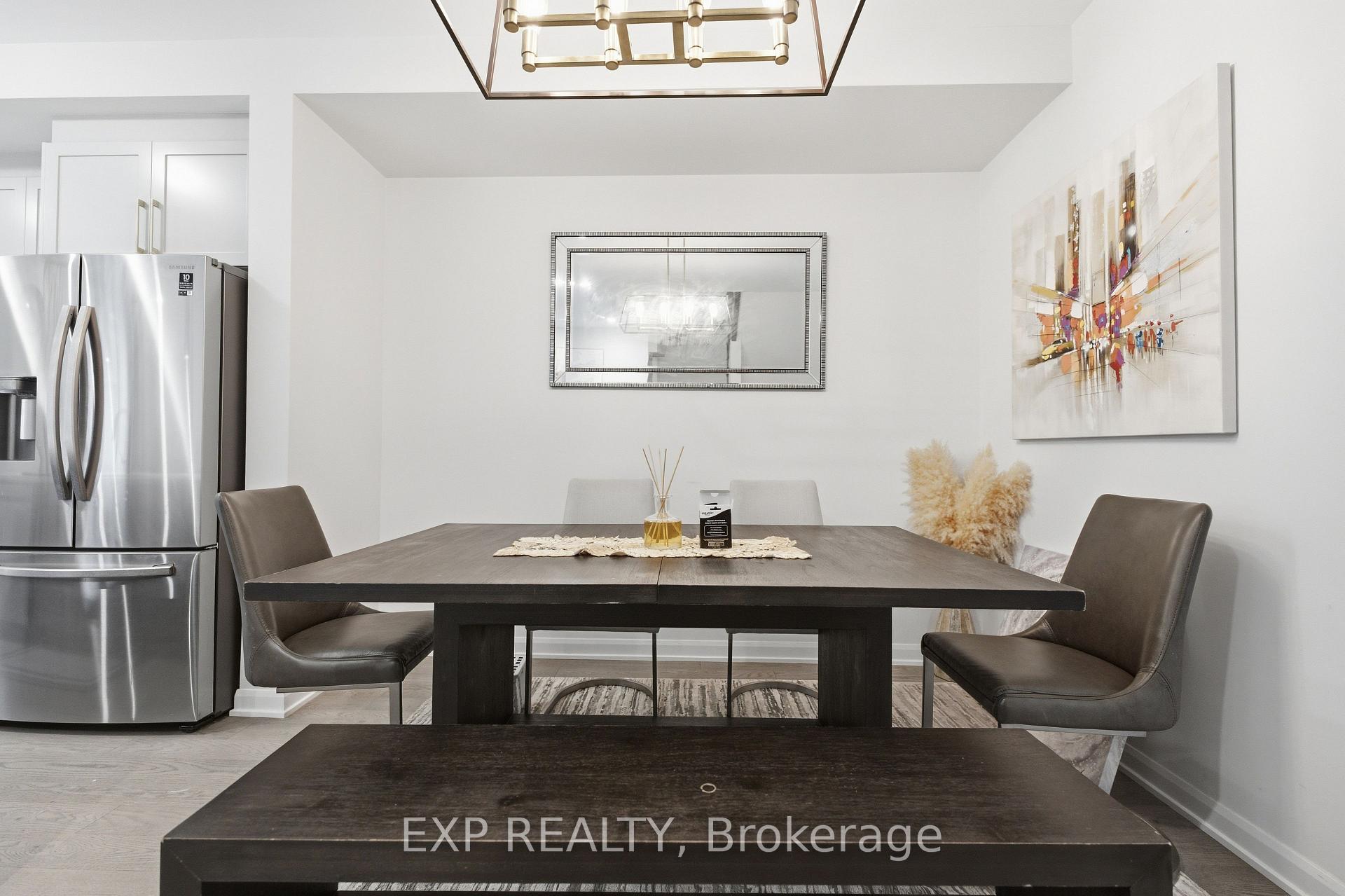 Photo 9 of 23 Finglas Court, Ottawa, Barrhaven - Half Moon Bay — HOMEH