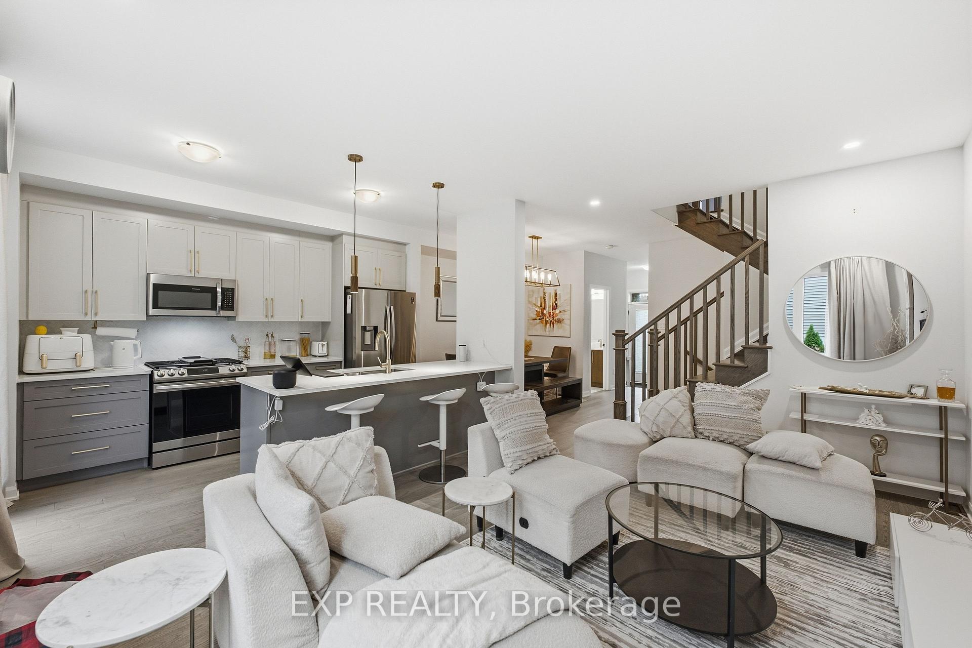 Photo 11 of 23 Finglas Court, Ottawa, Barrhaven - Half Moon Bay — HOMEH