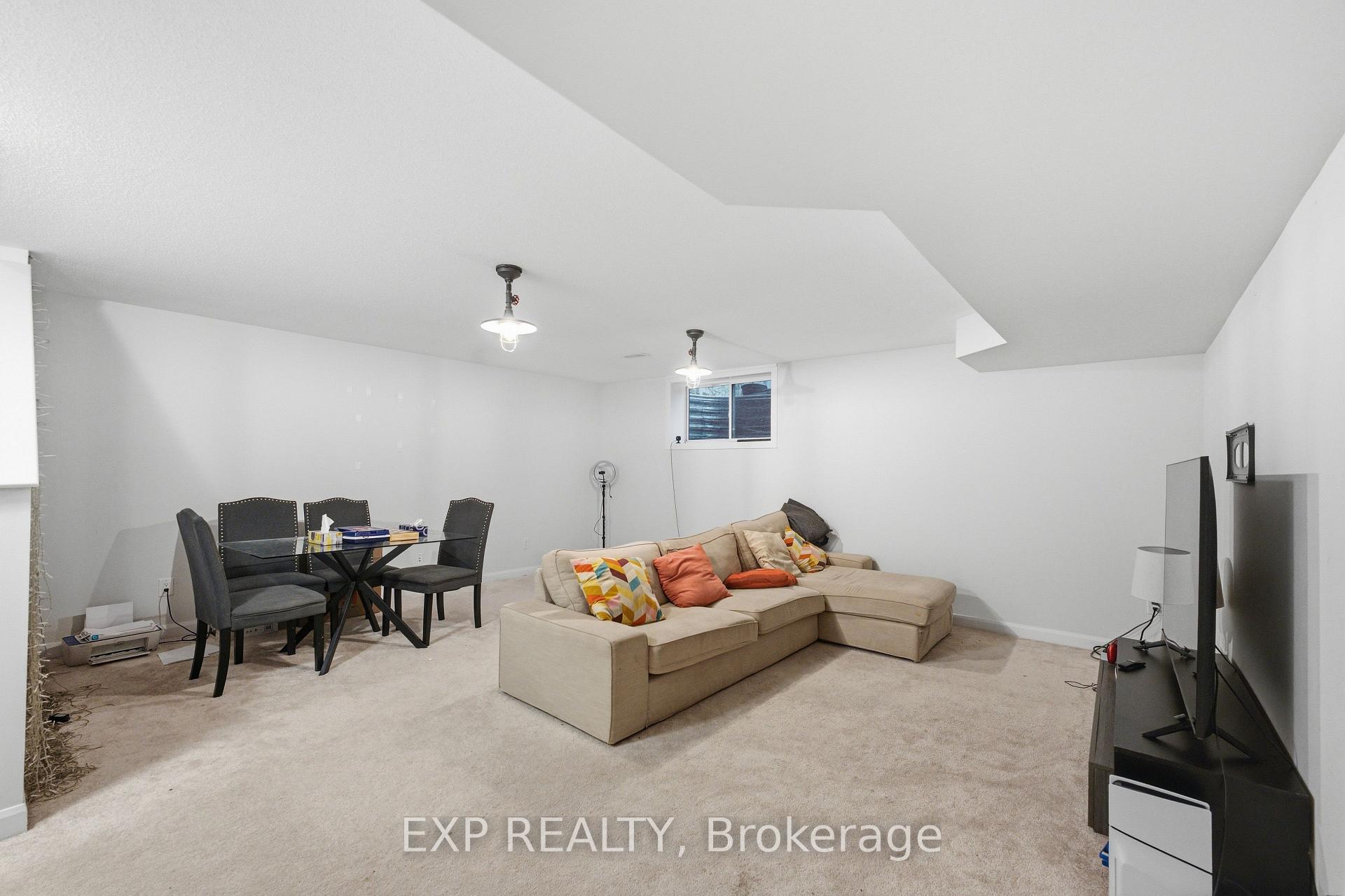 Photo 25 of 23 Finglas Court, Ottawa, Barrhaven - Half Moon Bay — HOMEH