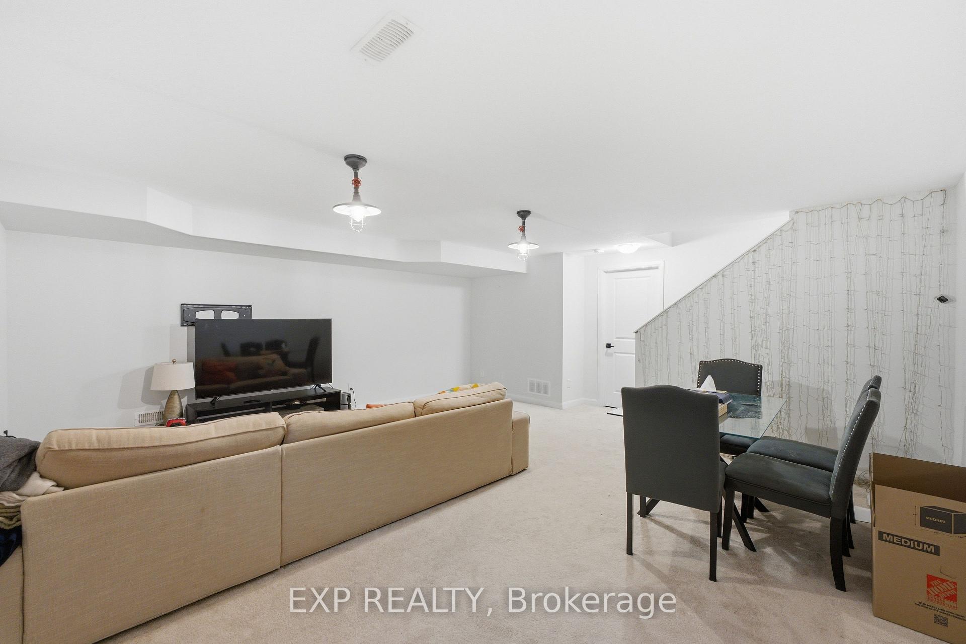 Photo 26 of 23 Finglas Court, Ottawa, Barrhaven - Half Moon Bay — HOMEH
