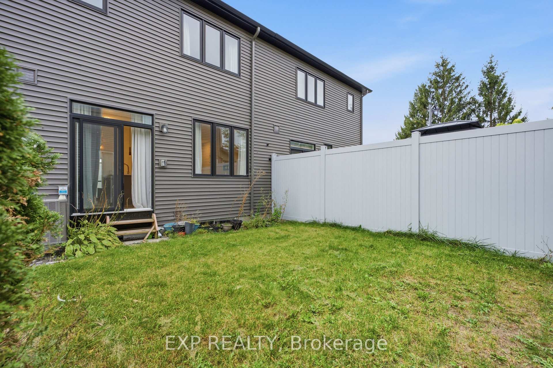 Photo 29 of 23 Finglas Court, Ottawa, Barrhaven - Half Moon Bay — HOMEH