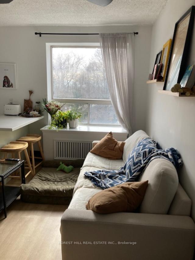Photo 3 of Unit 104, 204 Kingston Road, Toronto, Woodbine Corridor — HOMEH