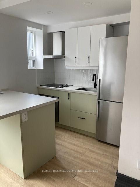 Photo 5 of Unit 104, 204 Kingston Road, Toronto, Woodbine Corridor — HOMEH