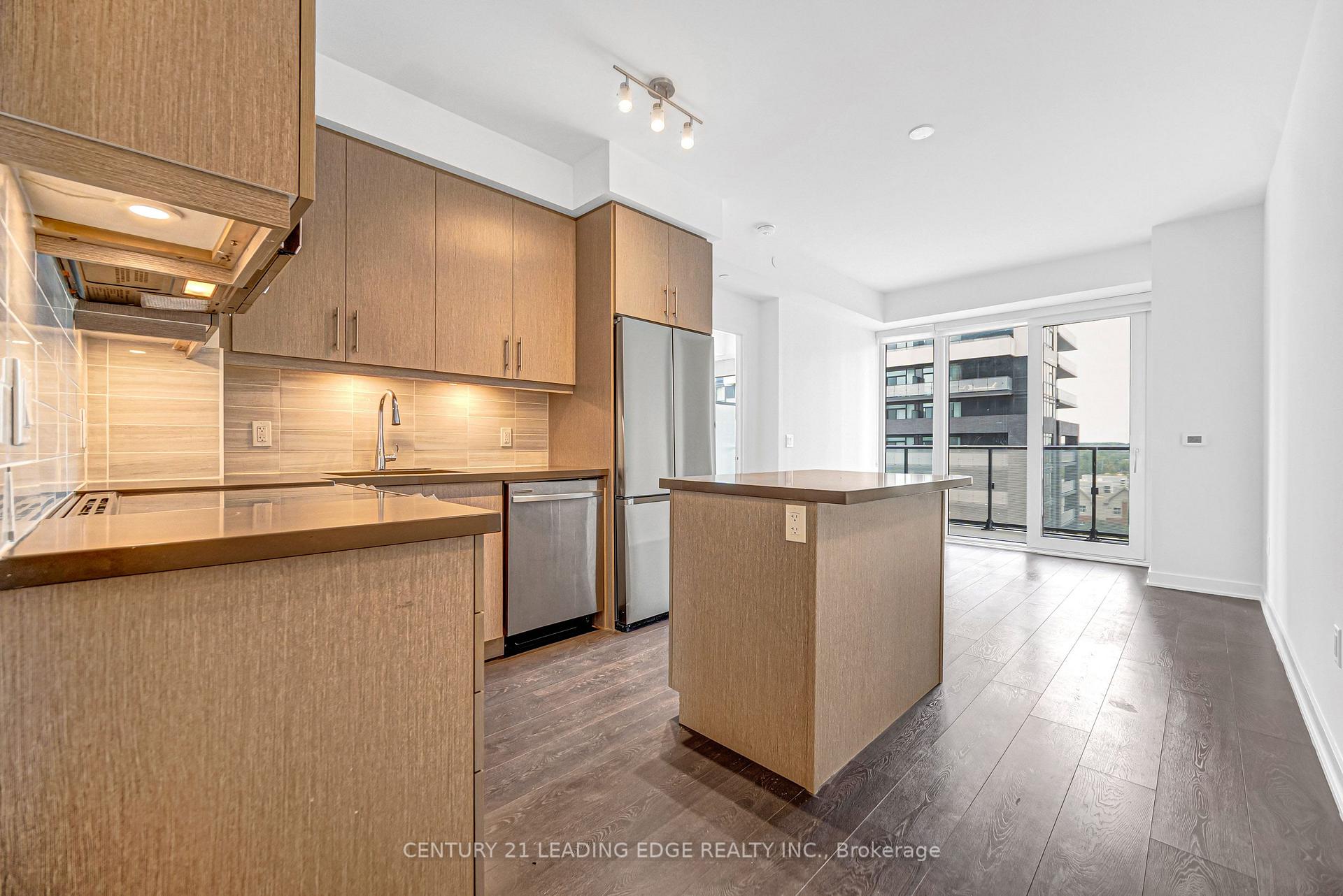 Photo 5 of Unit 707, 95 Oneida Crescent, Richmond Hill, Langstaff — HOMEH