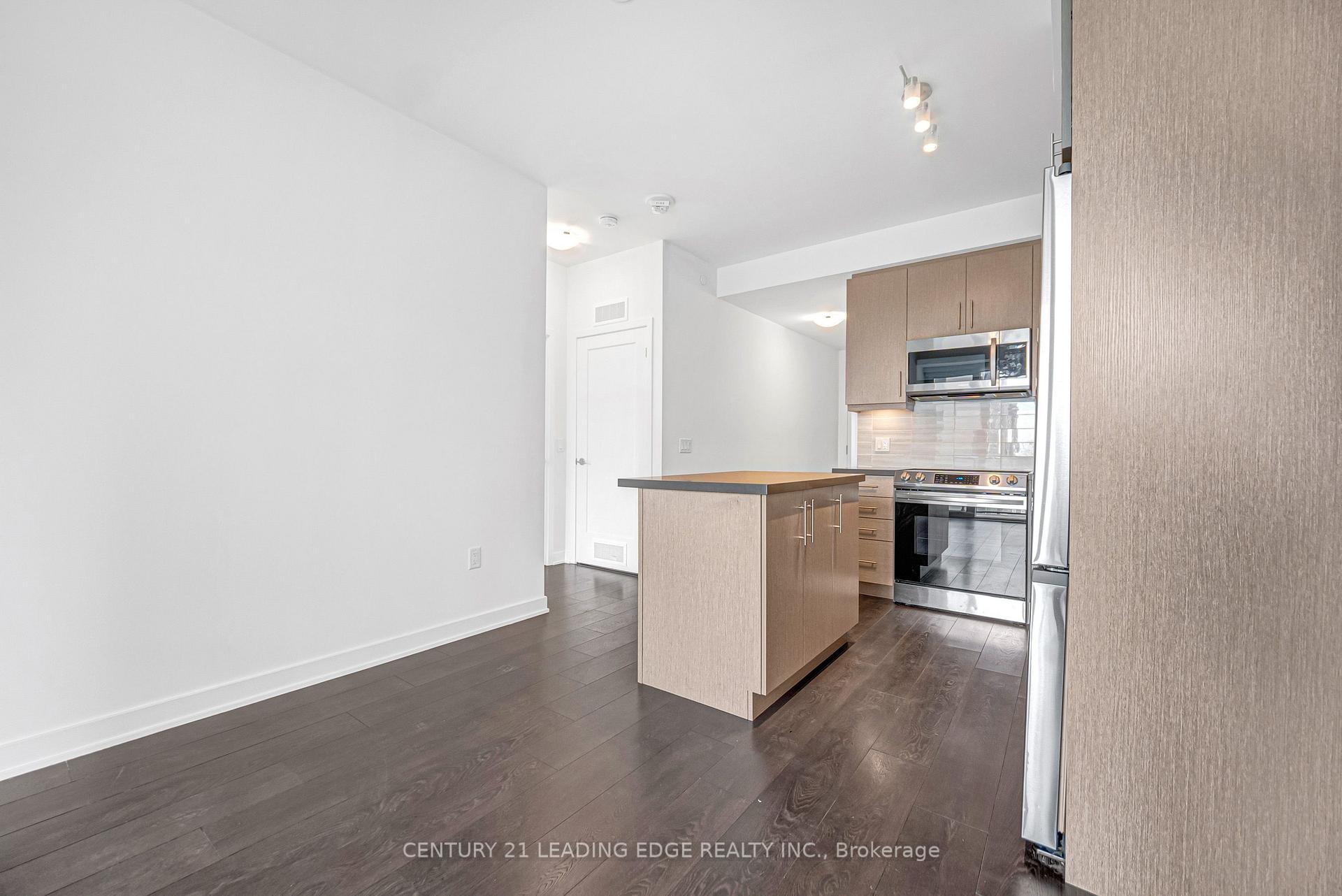 Photo 10 of Unit 707, 95 Oneida Crescent, Richmond Hill, Langstaff — HOMEH