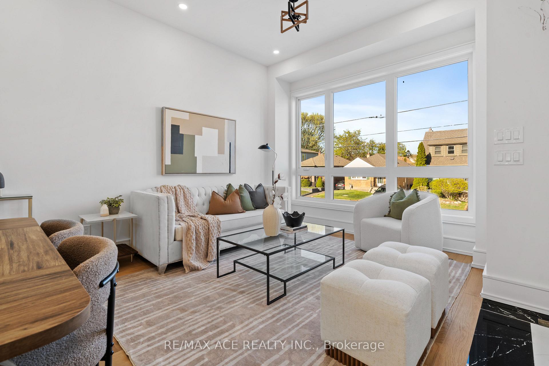 Photo 9 of 122 Warden Avenue, Scarborough, Birchcliffe-Cliffside — HOMEH
