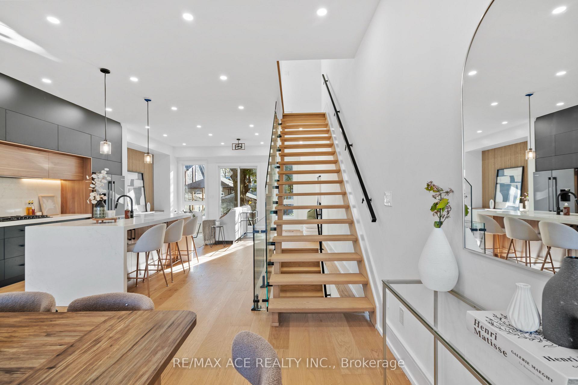 Photo 33 of 122 Warden Avenue, Scarborough, Birchcliffe-Cliffside — HOMEH