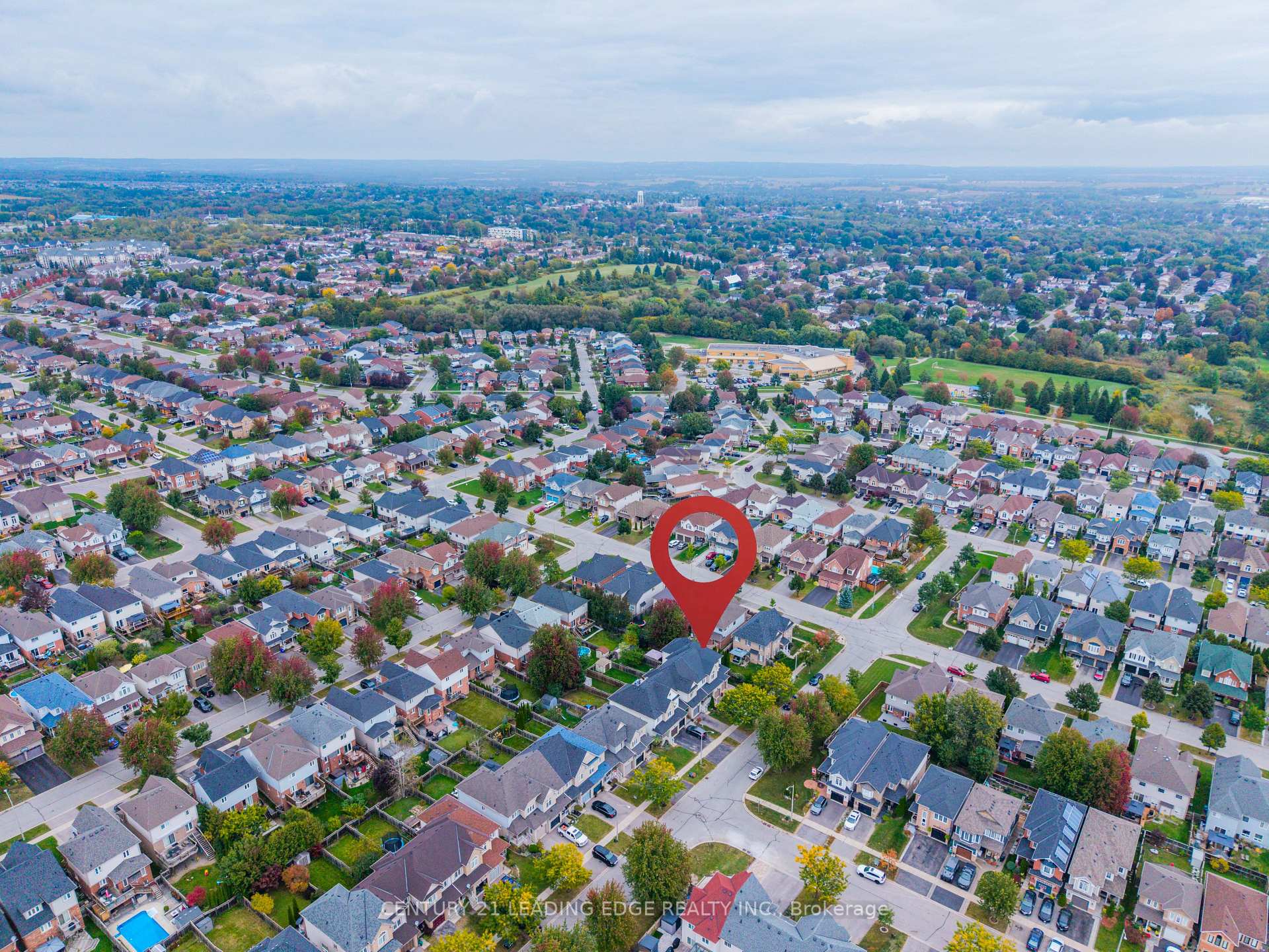 Photo 10 of 10 Dodds Square, Clarington, Bowmanville — HOMEH