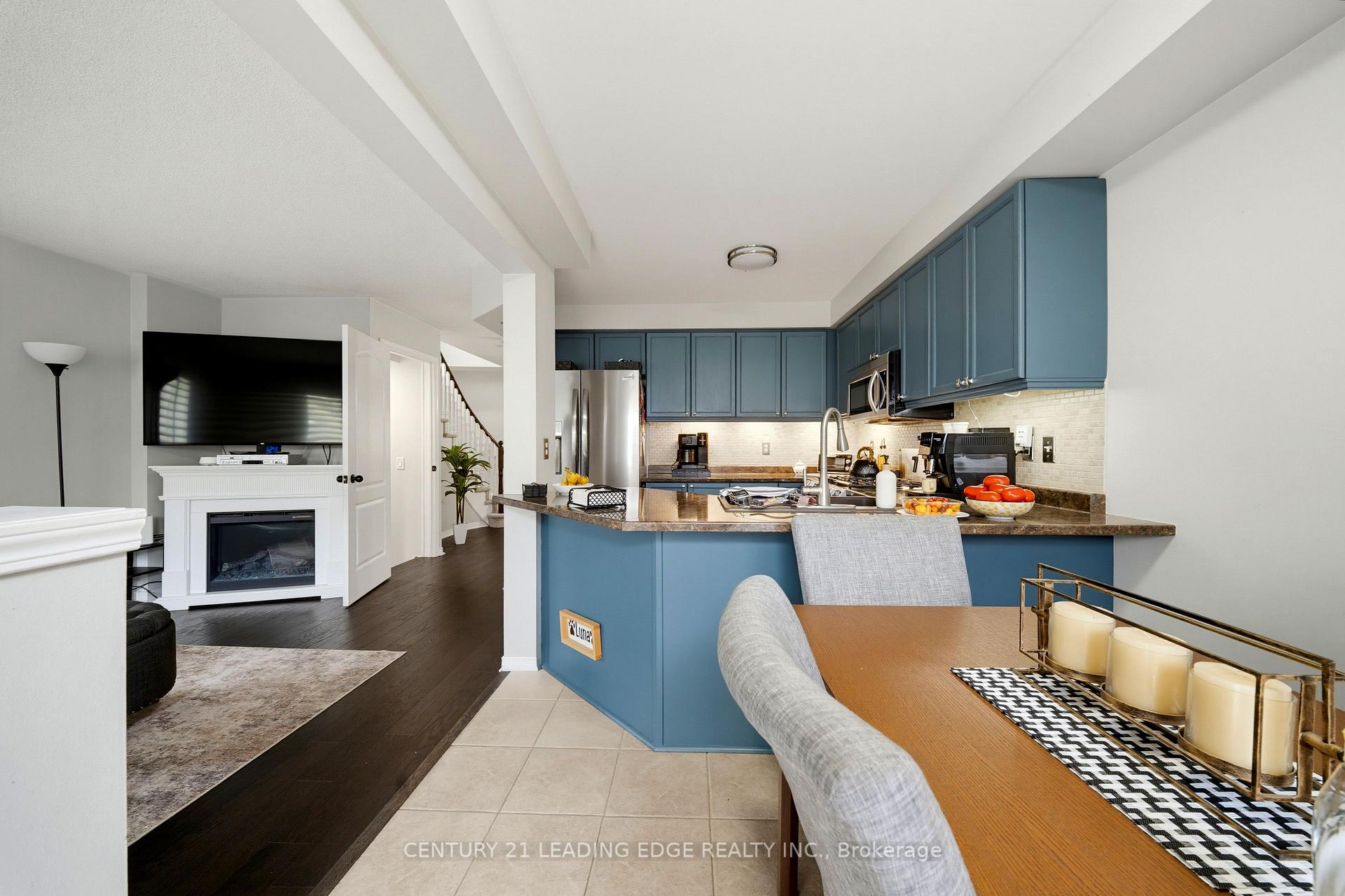 Photo 26 of 10 Dodds Square, Clarington, Bowmanville — HOMEH