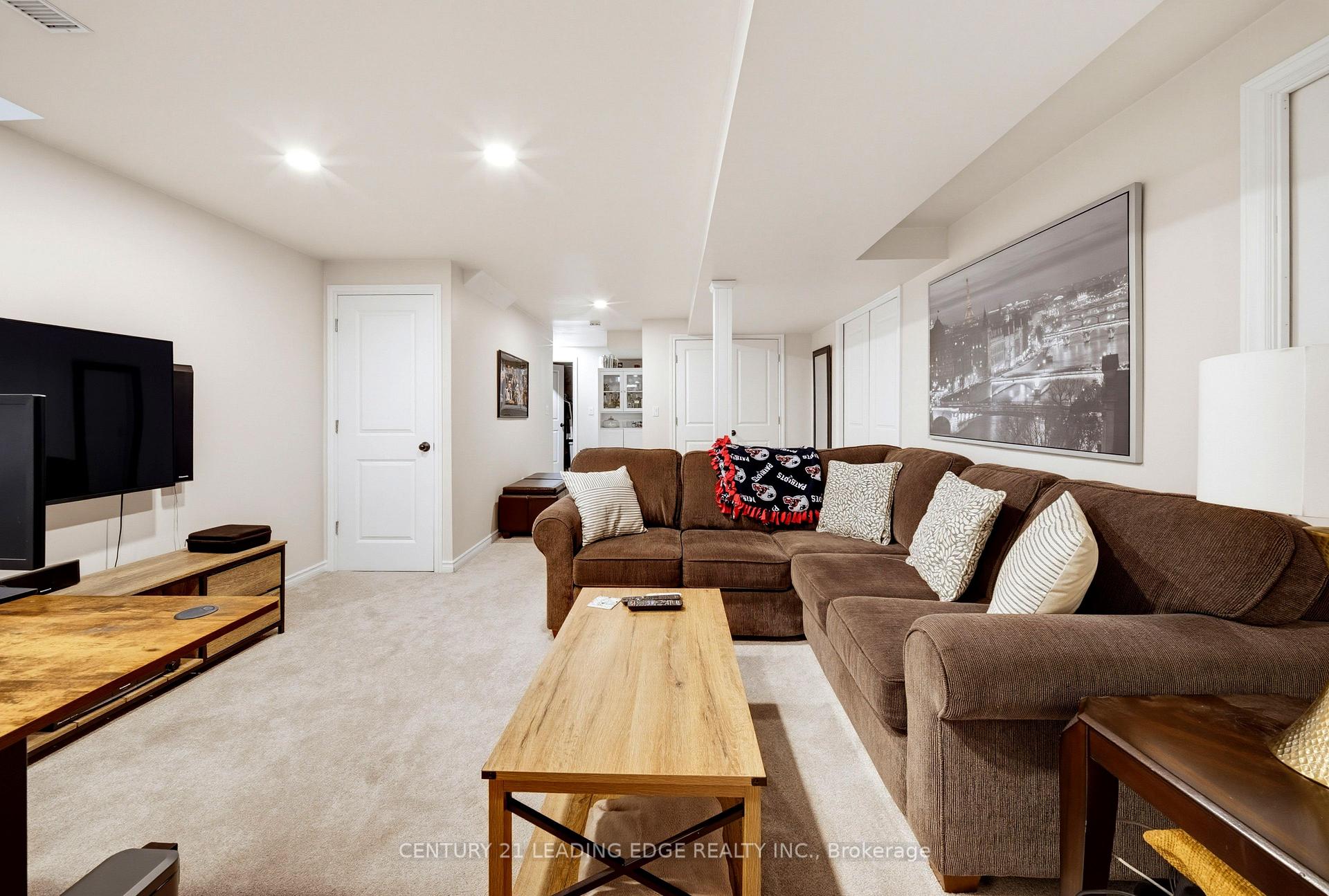 Photo 48 of 10 Dodds Square, Clarington, Bowmanville — HOMEH