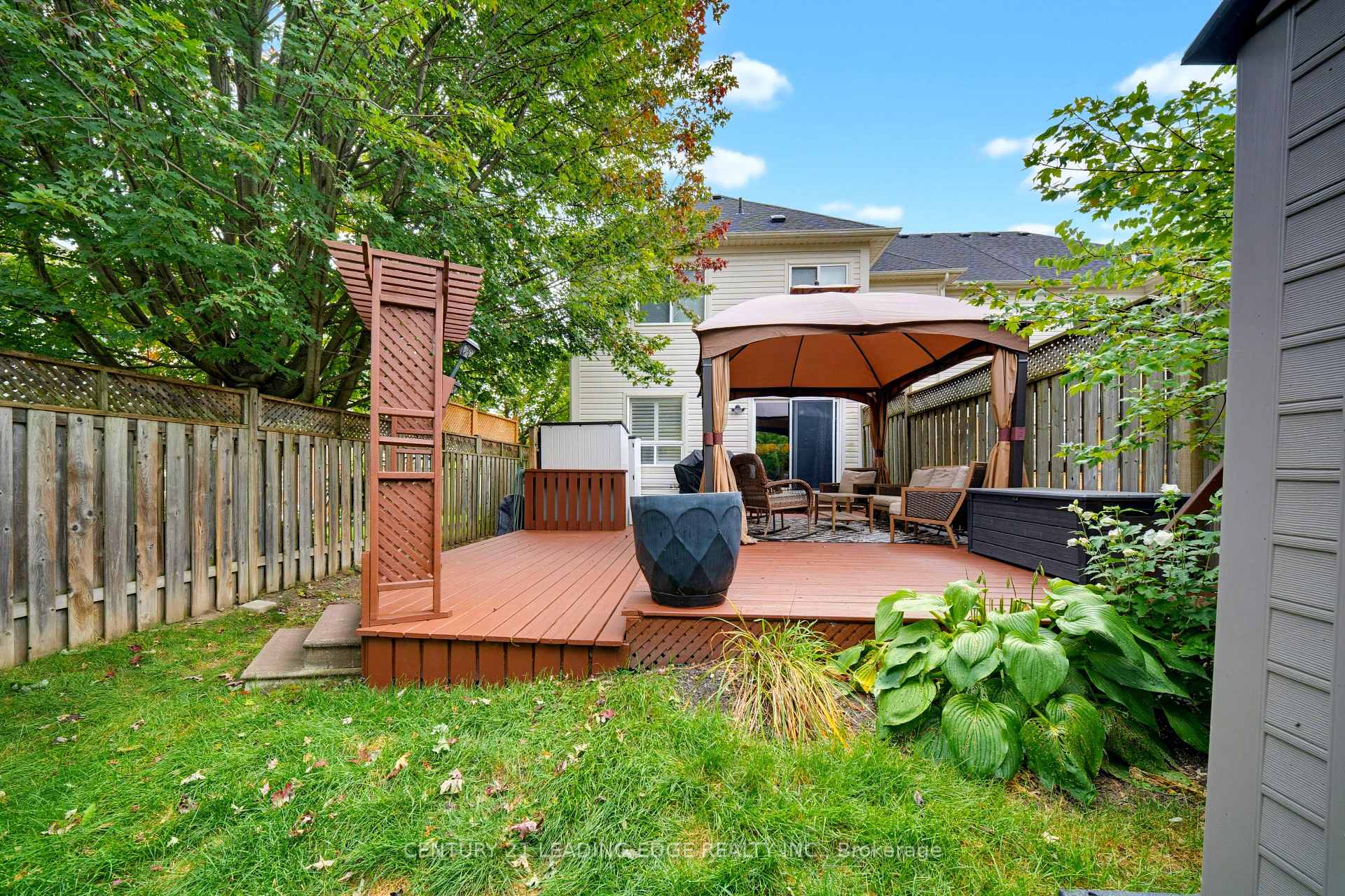 Photo 52 of 10 Dodds Square, Clarington, Bowmanville — HOMEH