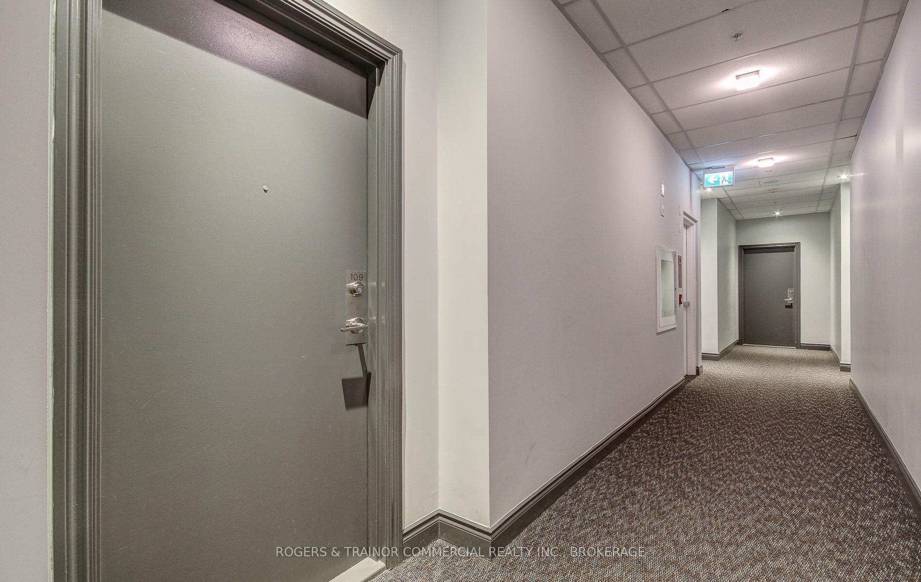 Photo 9 of Unit 109, 11611 Yonge Street, Richmond Hill, Jefferson — HOMEH