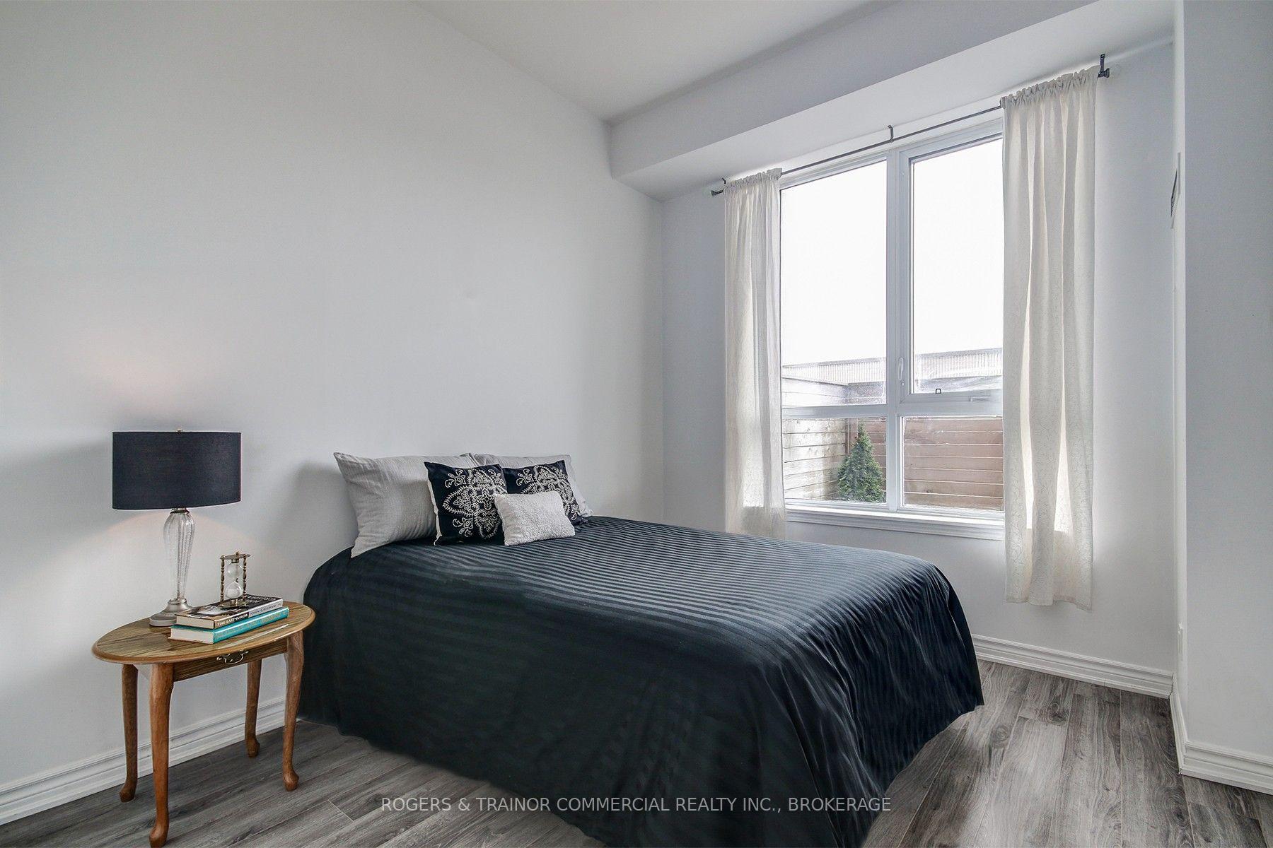 Photo 22 of Unit 109, 11611 Yonge Street, Richmond Hill, Jefferson — HOMEH