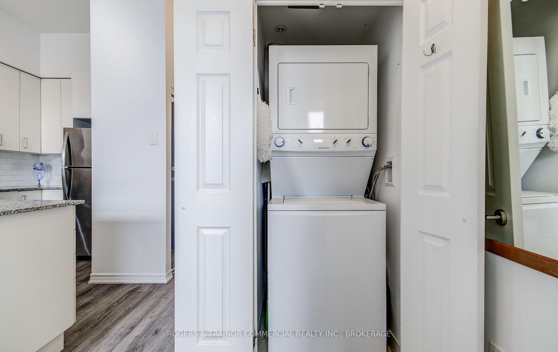 Photo 25 of Unit 109, 11611 Yonge Street, Richmond Hill, Jefferson — HOMEH