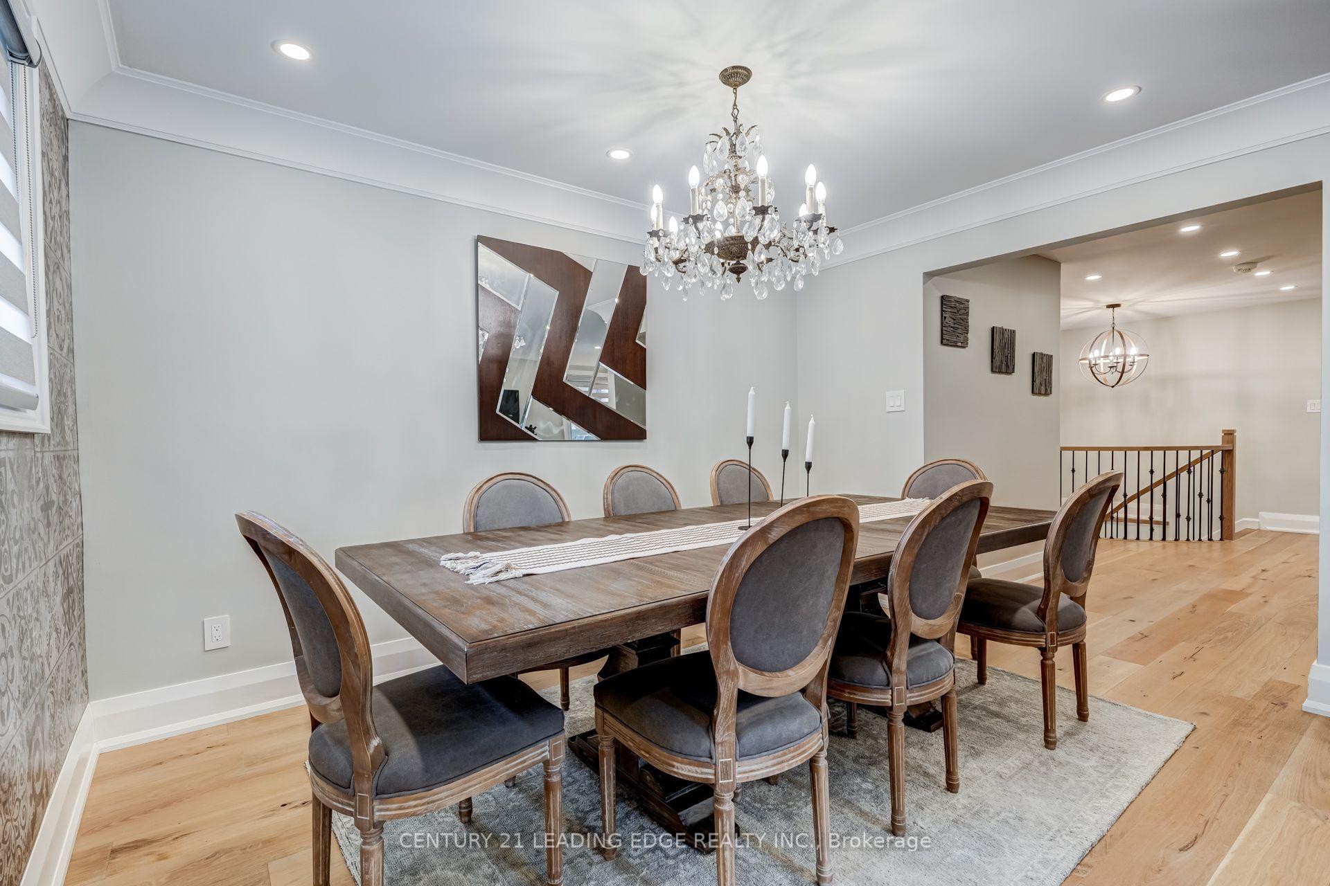 Photo 15 of 5 Mountbatten Road, Etobicoke, Humber Heights — HOMEH
