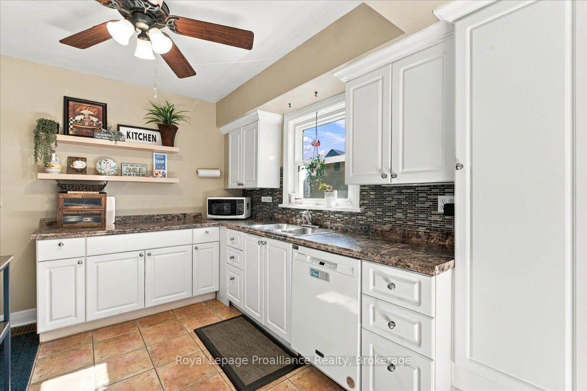 Photo 6 of 93 Bay Drive, Belleville, Belleville Ward — HOMEH