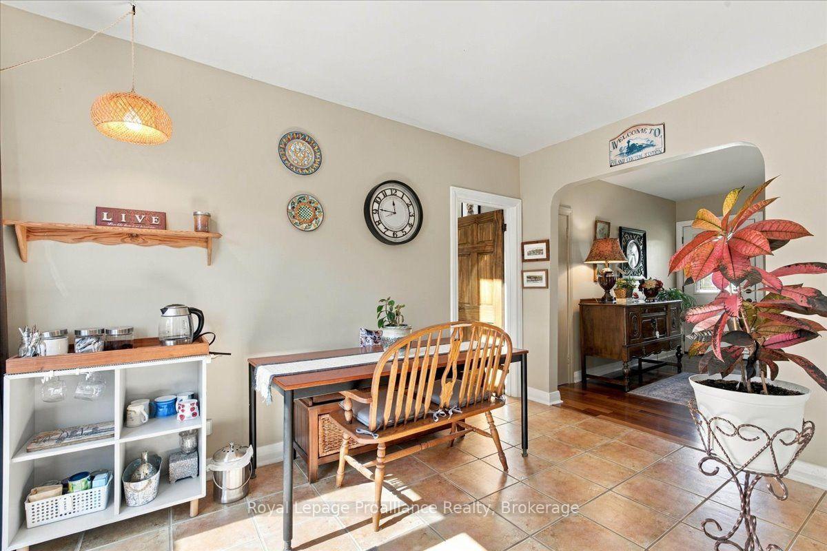 Photo 9 of 93 Bay Drive, Belleville, Belleville Ward — HOMEH