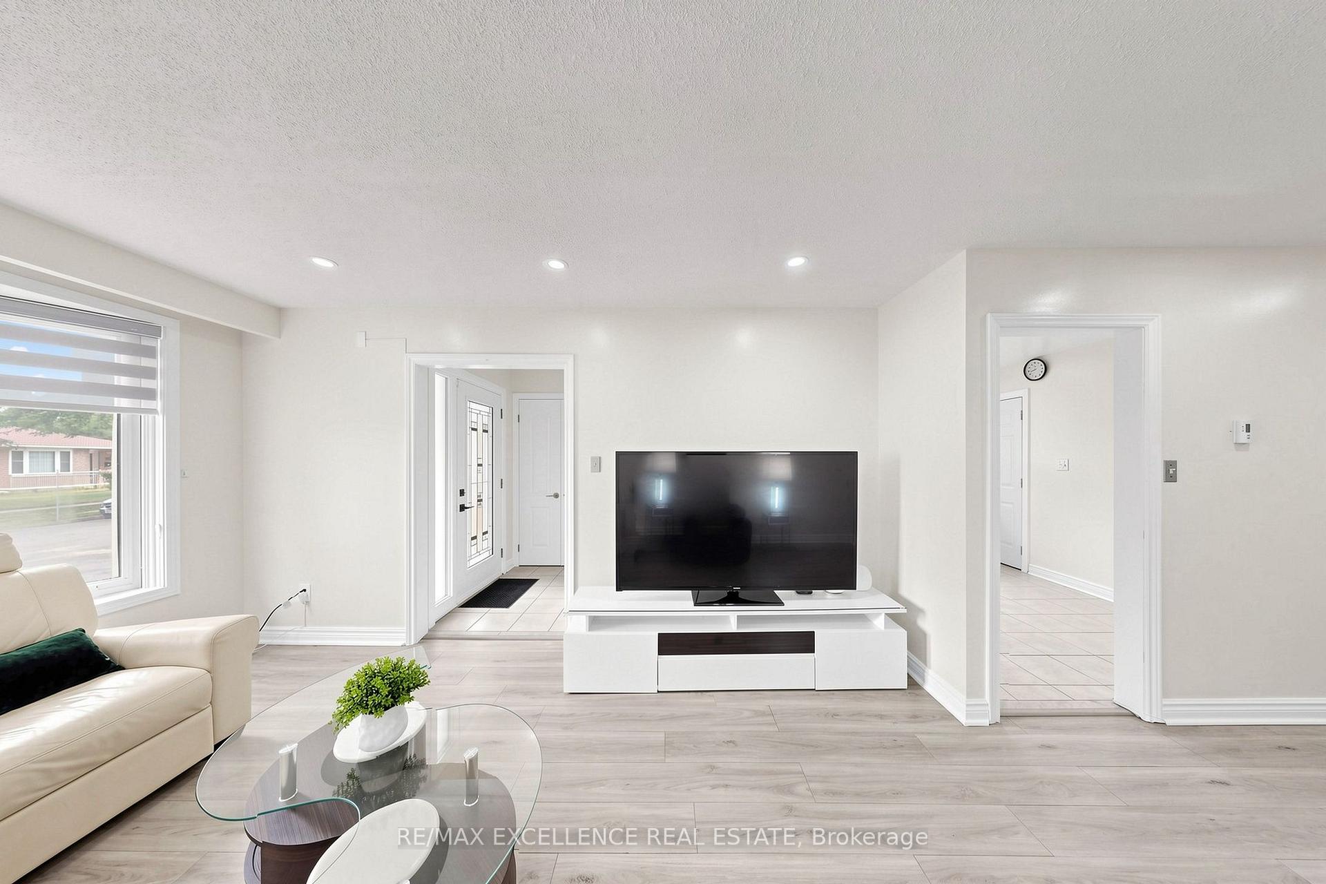 Photo 12 of 25 Graymar Road, Brampton, Northgate — HOMEH