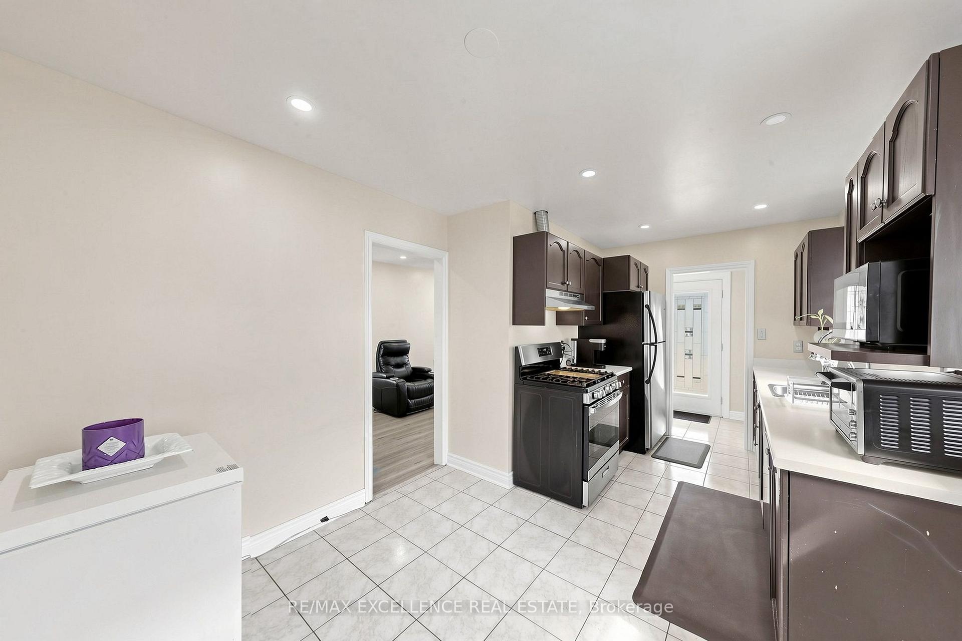 Photo 22 of 25 Graymar Road, Brampton, Northgate — HOMEH