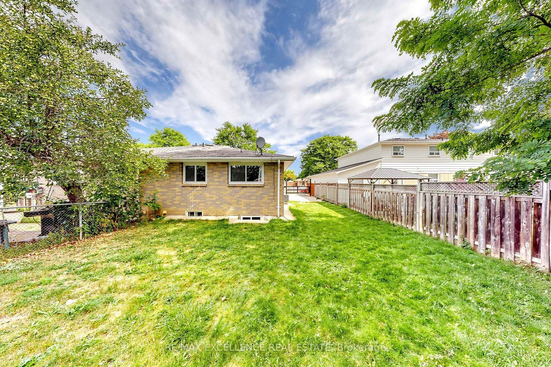 Photo 40 of 25 Graymar Road, Brampton, Northgate — HOMEH