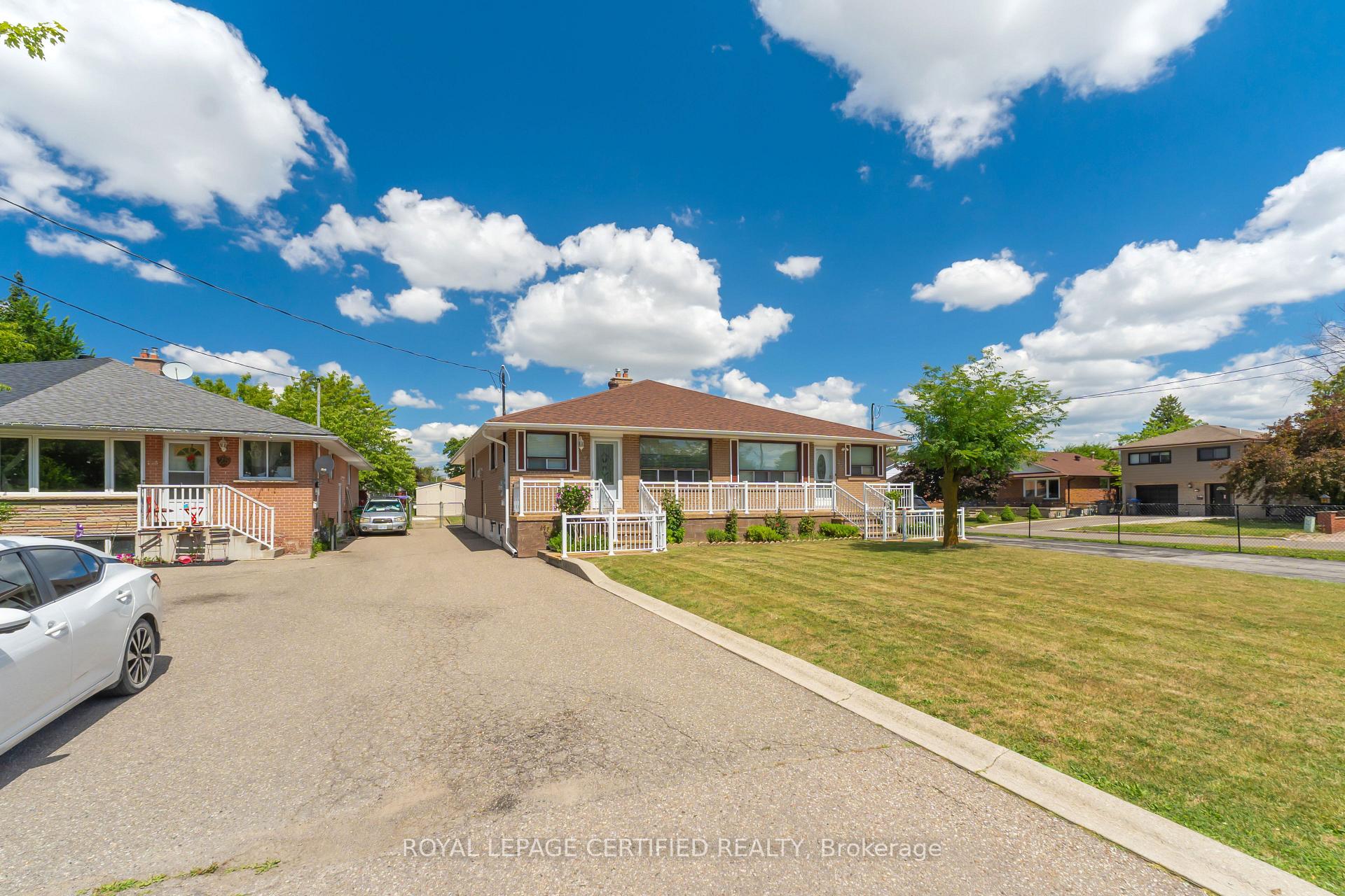 Photo 3 of 27 Milner Road, Brampton, Brampton East — HOMEH