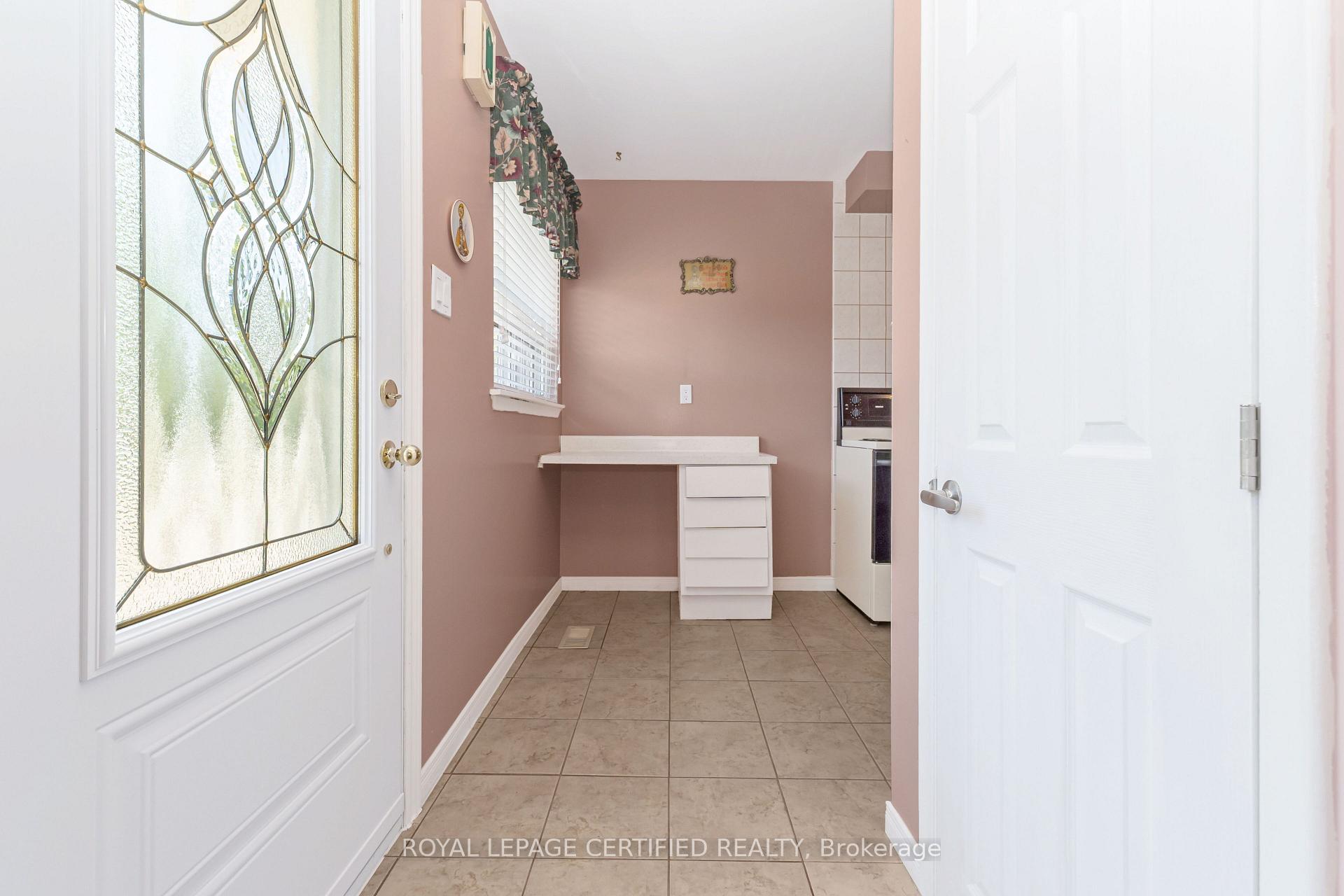 Photo 7 of 27 Milner Road, Brampton, Brampton East — HOMEH