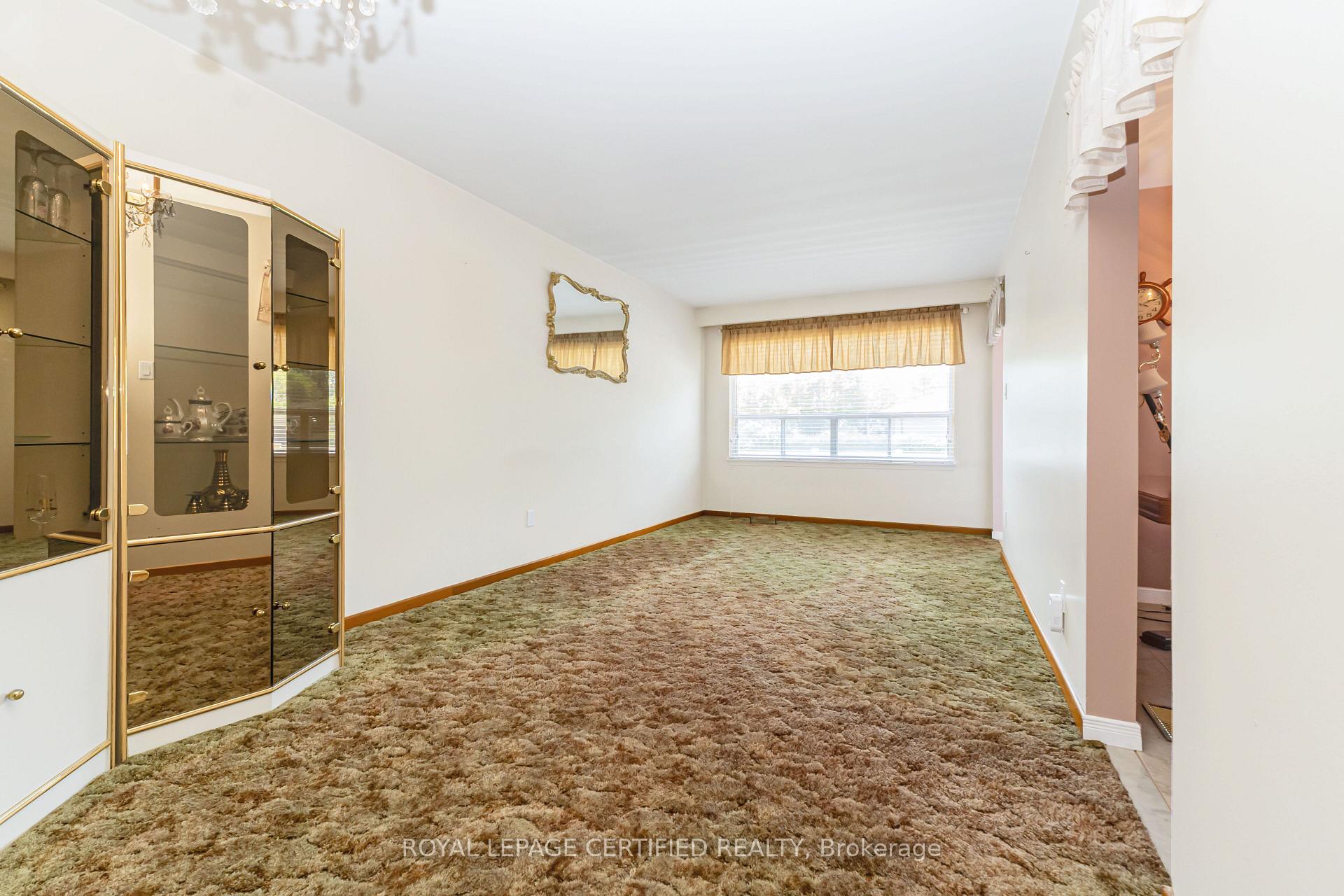 Photo 10 of 27 Milner Road, Brampton, Brampton East — HOMEH