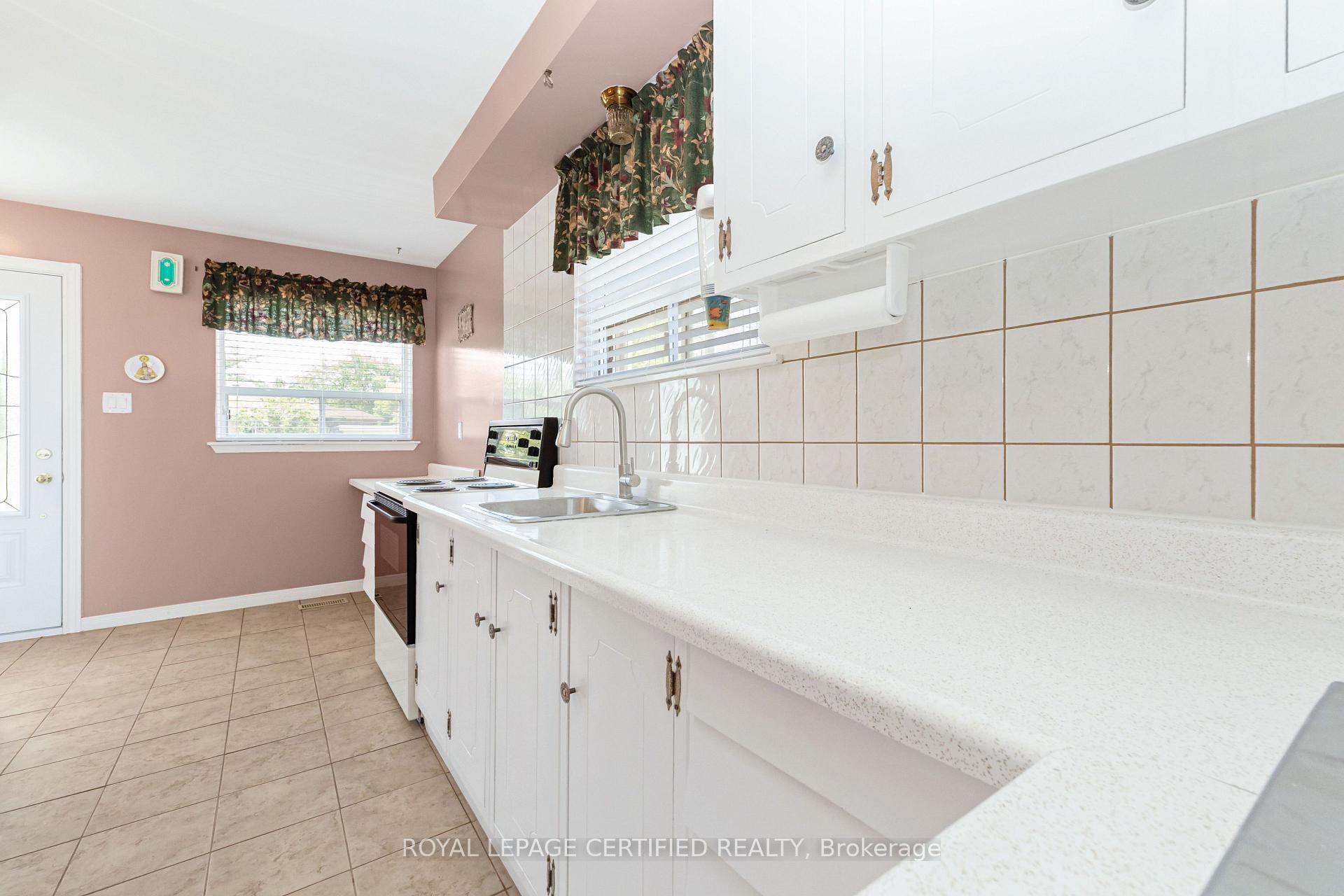 Photo 11 of 27 Milner Road, Brampton, Brampton East — HOMEH