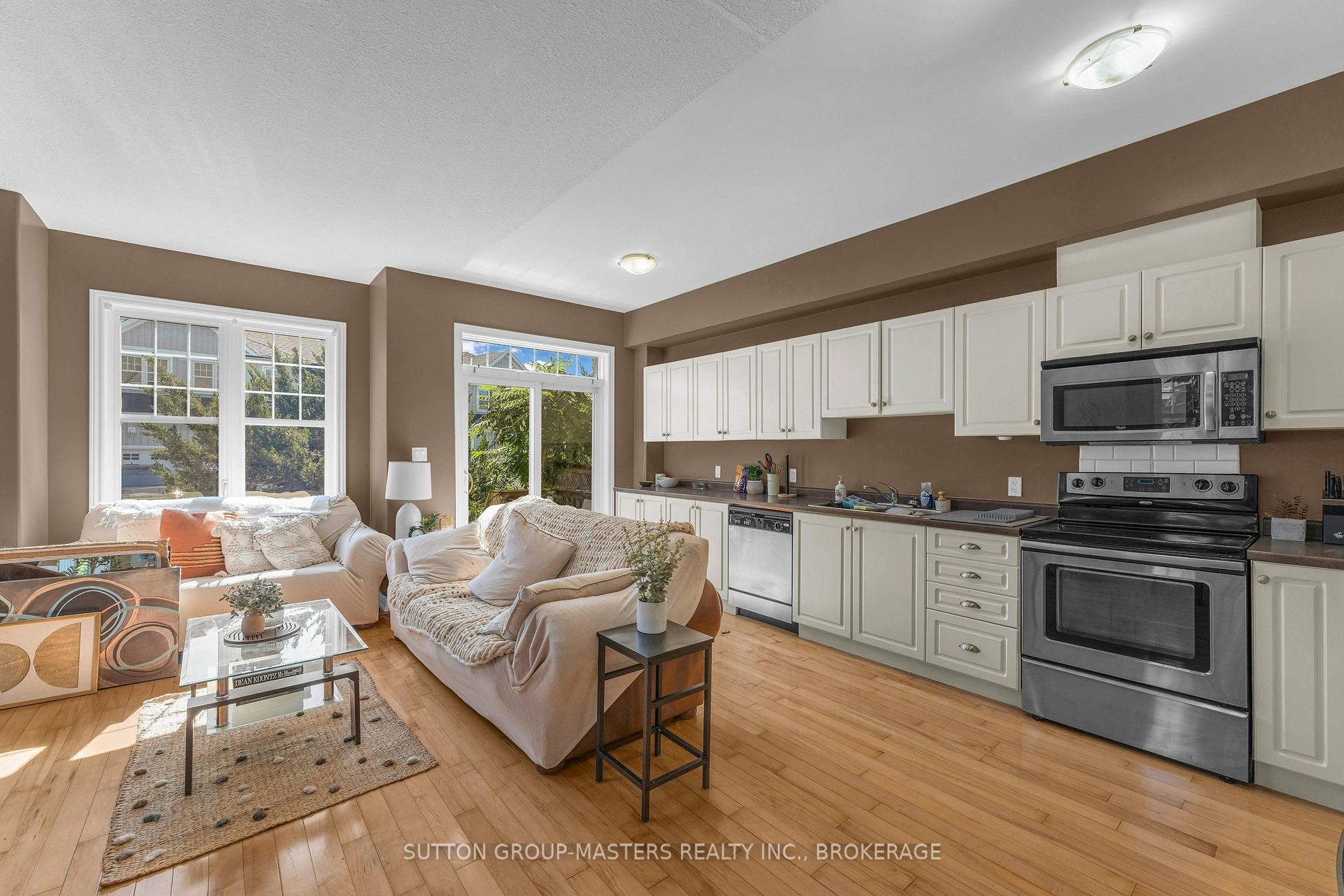 Photo 13 of 901 Newmarket Lane, Kingston, Rideau — HOMEH
