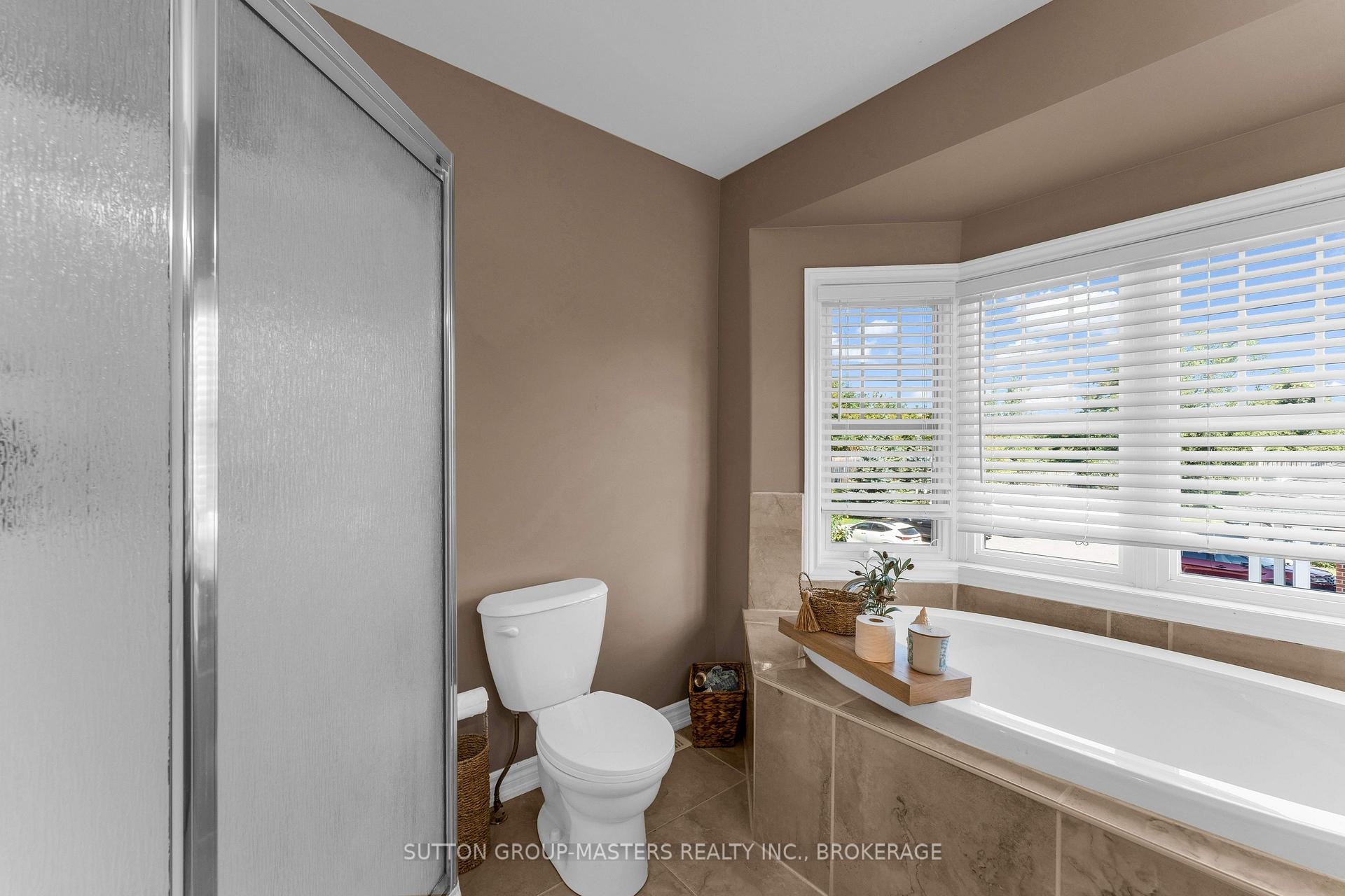 Photo 24 of 901 Newmarket Lane, Kingston, Rideau — HOMEH