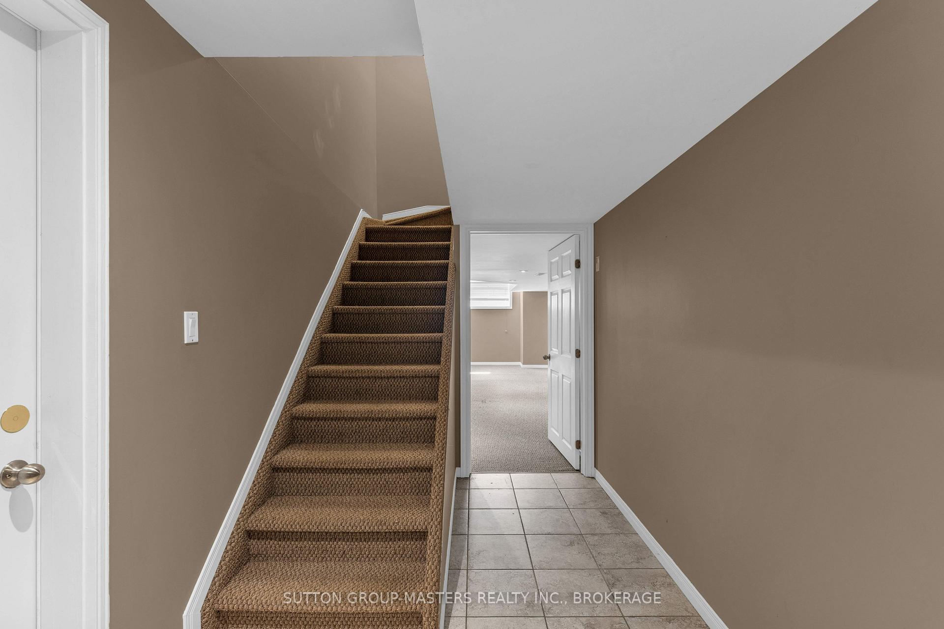 Photo 30 of 901 Newmarket Lane, Kingston, Rideau — HOMEH