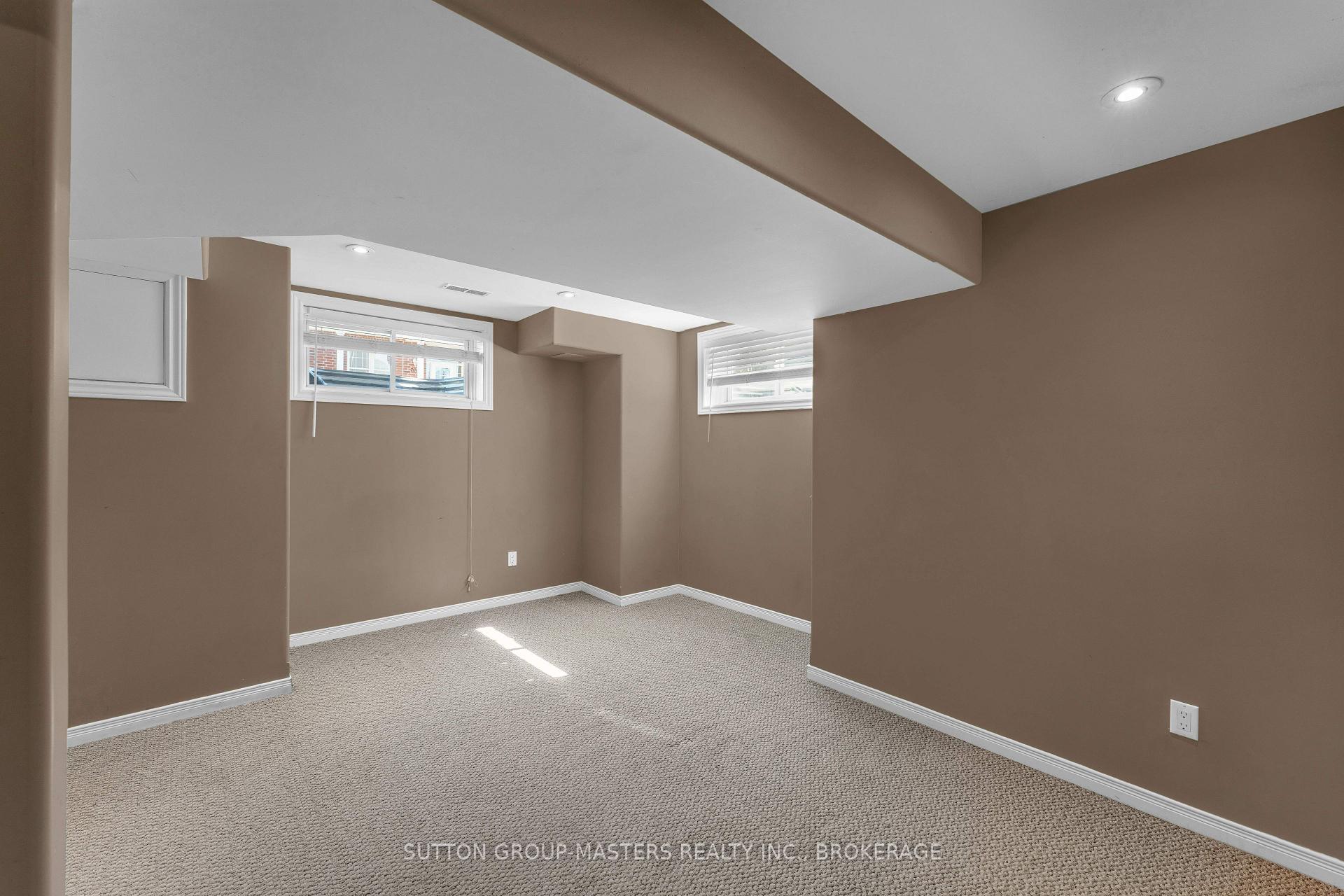 Photo 33 of 901 Newmarket Lane, Kingston, Rideau — HOMEH