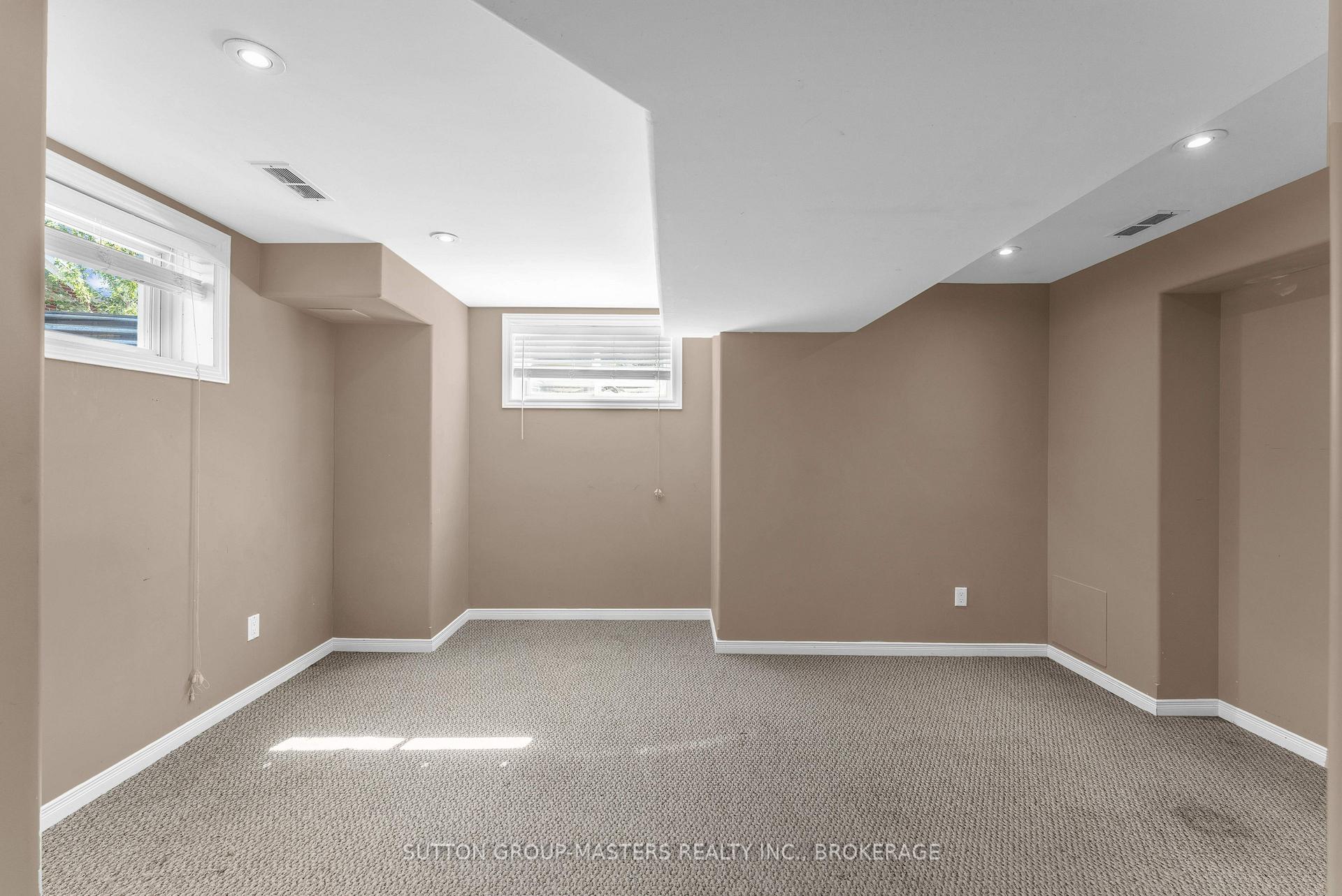 Photo 35 of 901 Newmarket Lane, Kingston, Rideau — HOMEH