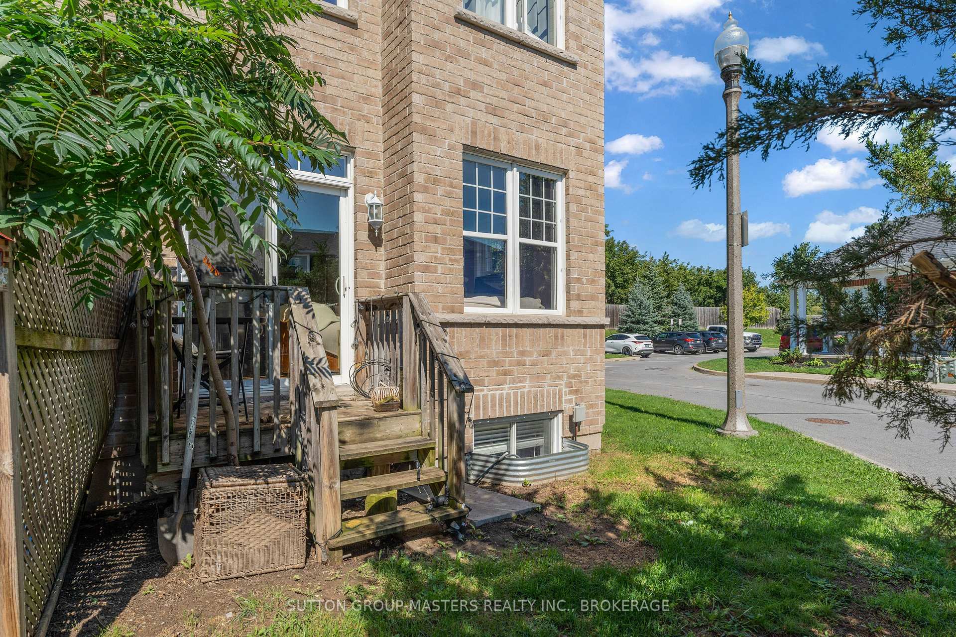 Photo 39 of 901 Newmarket Lane, Kingston, Rideau — HOMEH