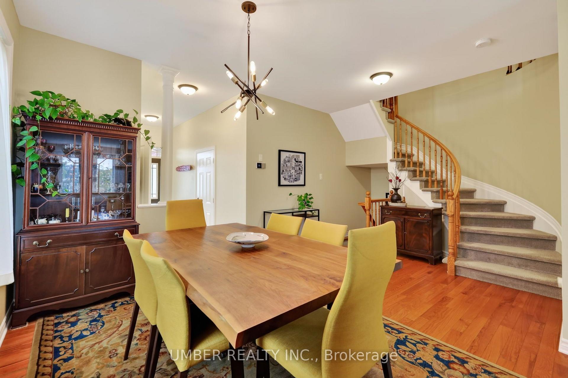 Photo 5 of 136 Windance Crescent, Ottawa, Kanata - Morgan's Grant/South March — HOMEH