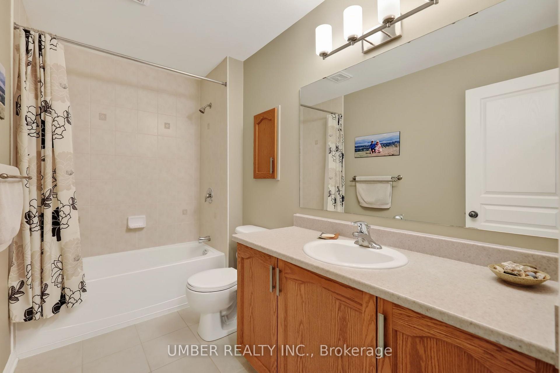 Photo 18 of 136 Windance Crescent, Ottawa, Kanata - Morgan's Grant/South March — HOMEH