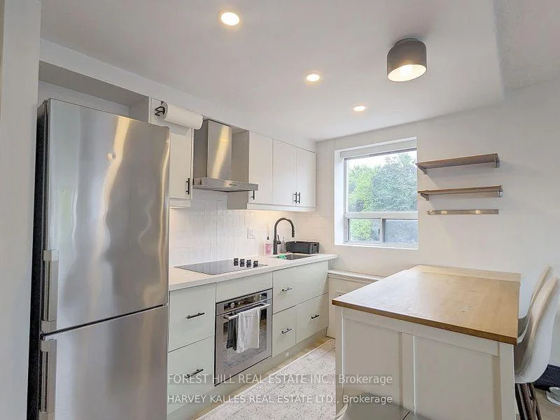 Photo 3 of Unit 301, 204 Kingston Road, Toronto, Woodbine Corridor — HOMEH