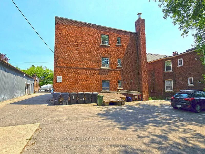 Photo 18 of Unit 301, 204 Kingston Road, Toronto, Woodbine Corridor — HOMEH