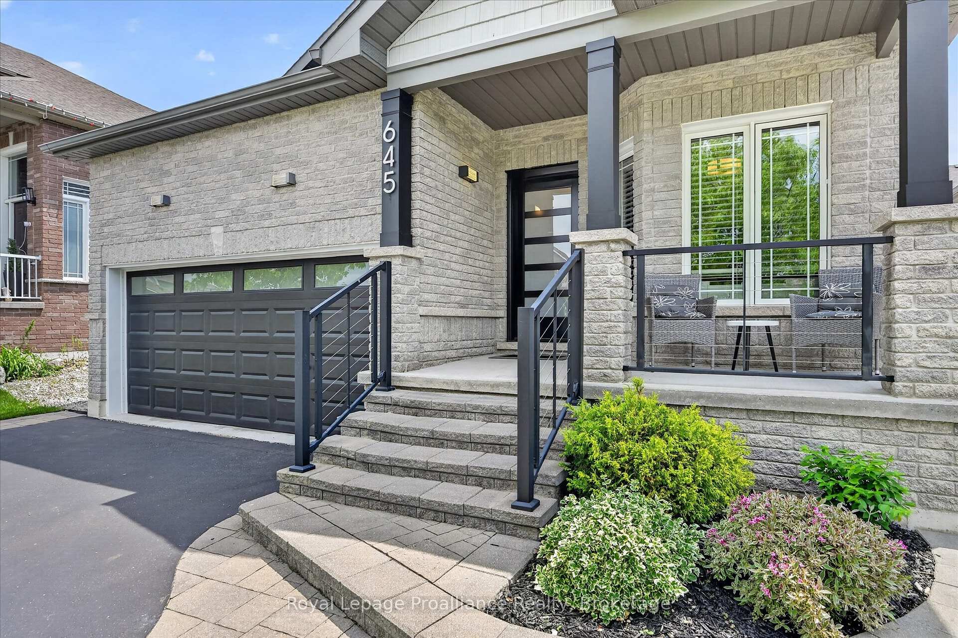 Photo 2 of 645 Goodwin Terrace, Peterborough, Monaghan Ward 2 — HOMEH