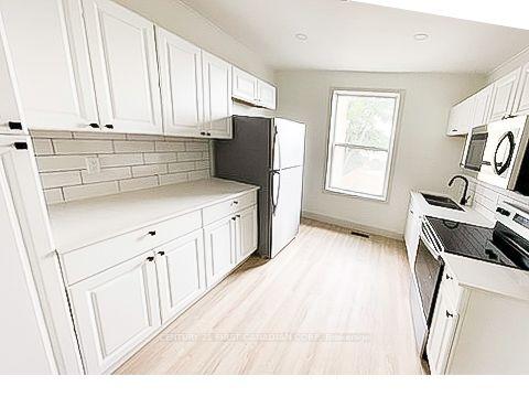 Photo 4 of Unit Apt 2, 859 Dundas Street, London, East L — HOMEH