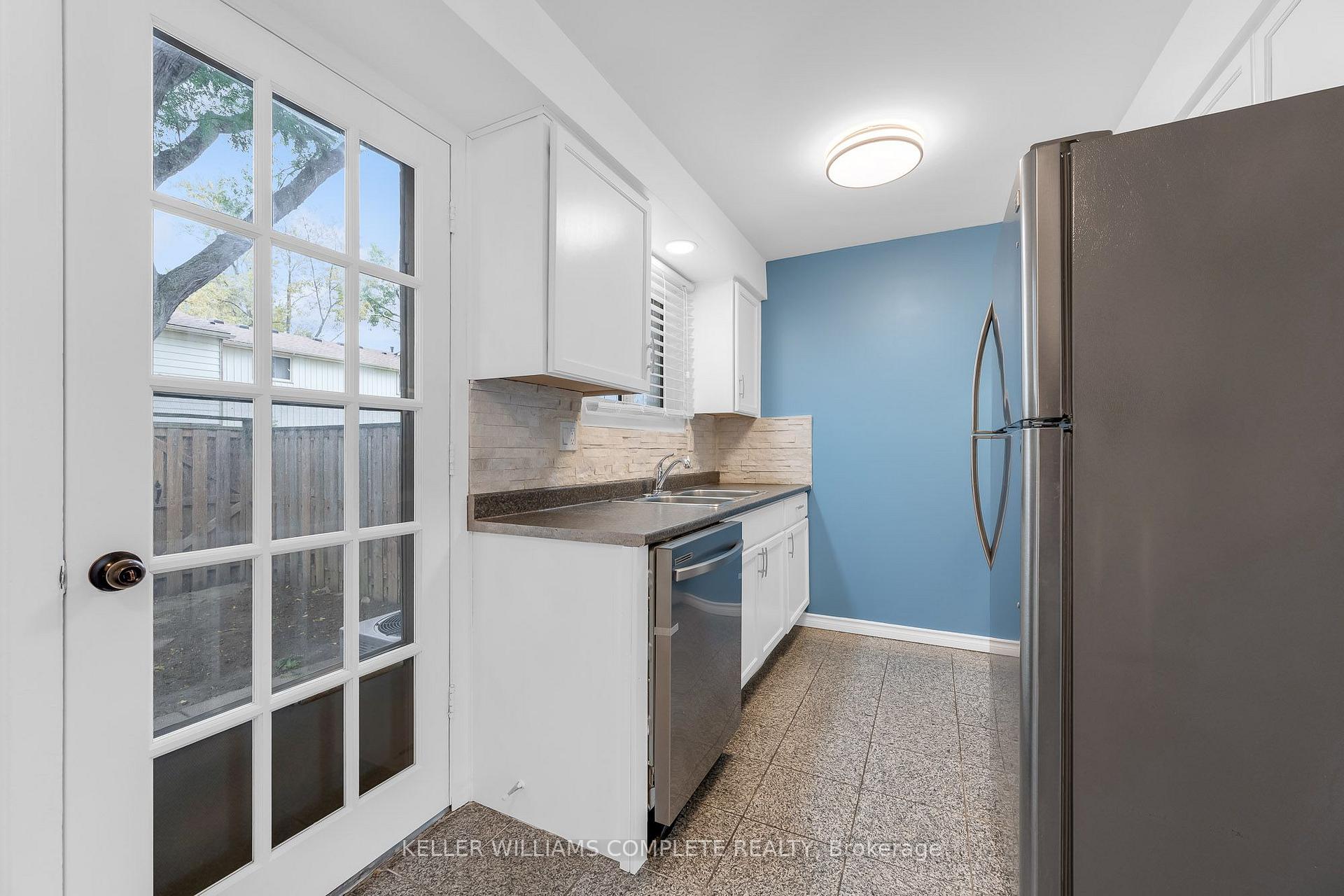 Photo 5 of Unit 19, 25 Linfield Drive, St. Catharines, Lakeport — HOMEH